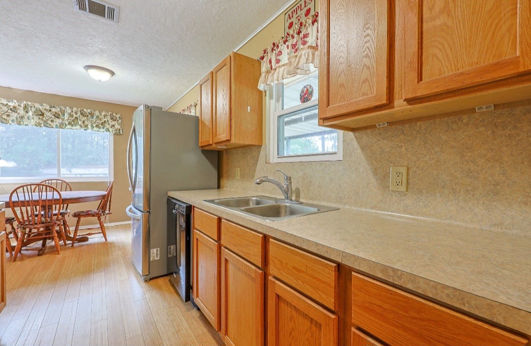 4110 Sherri Lane, Crosby, TX 77532