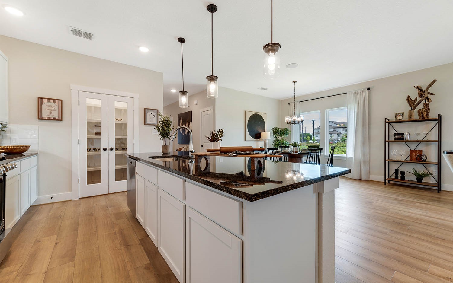 804 Red Mulberry Street, La Marque, TX 77568