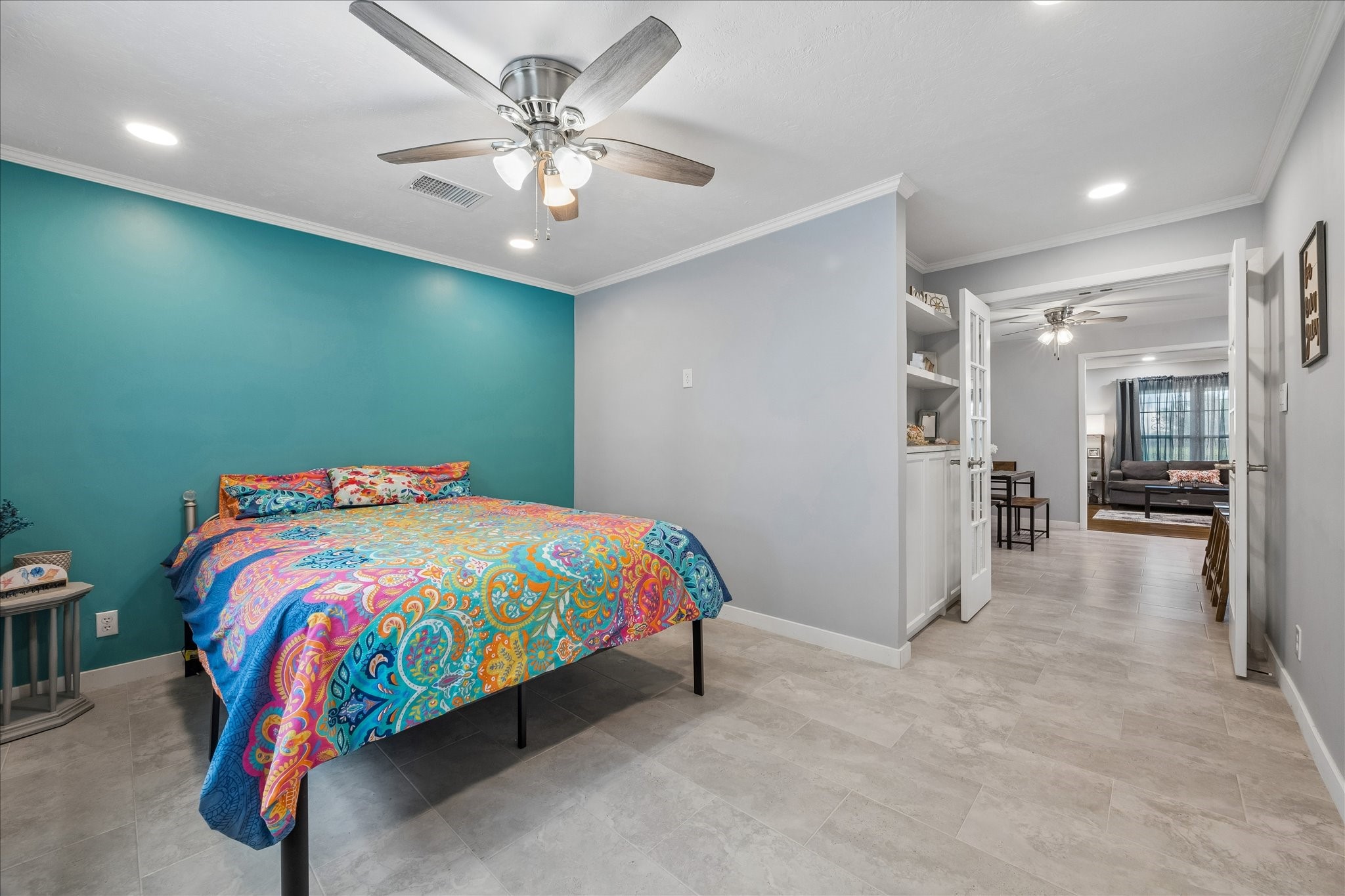 1115 25th Avenue N, Texas City, TX 77590
