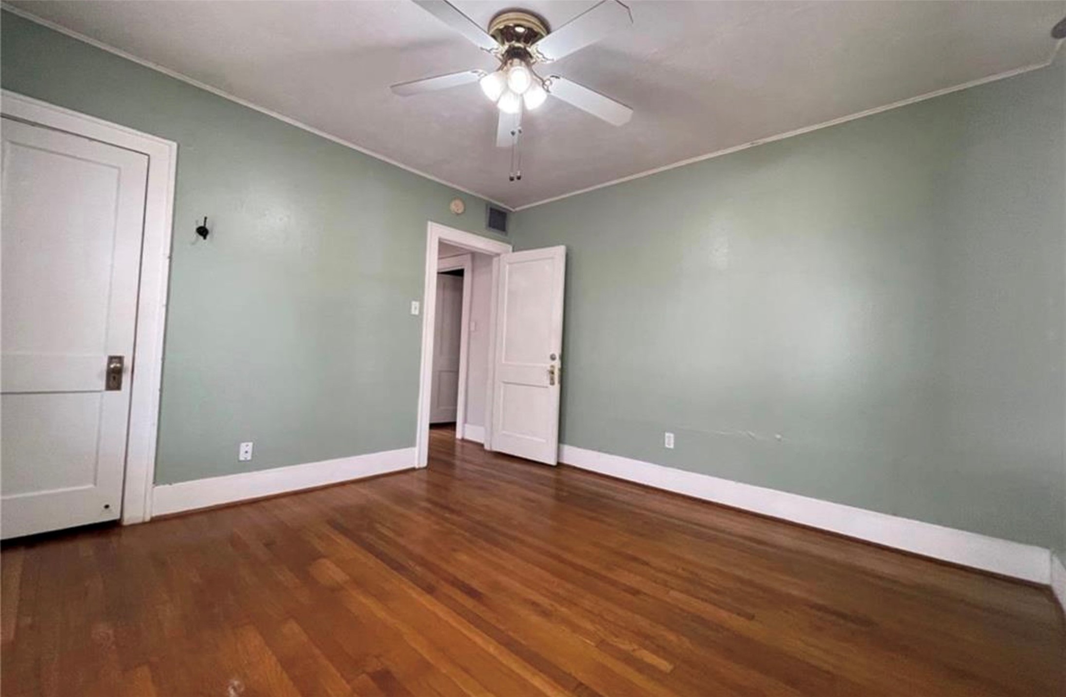 2406 Brun Street, Houston, TX 77019
