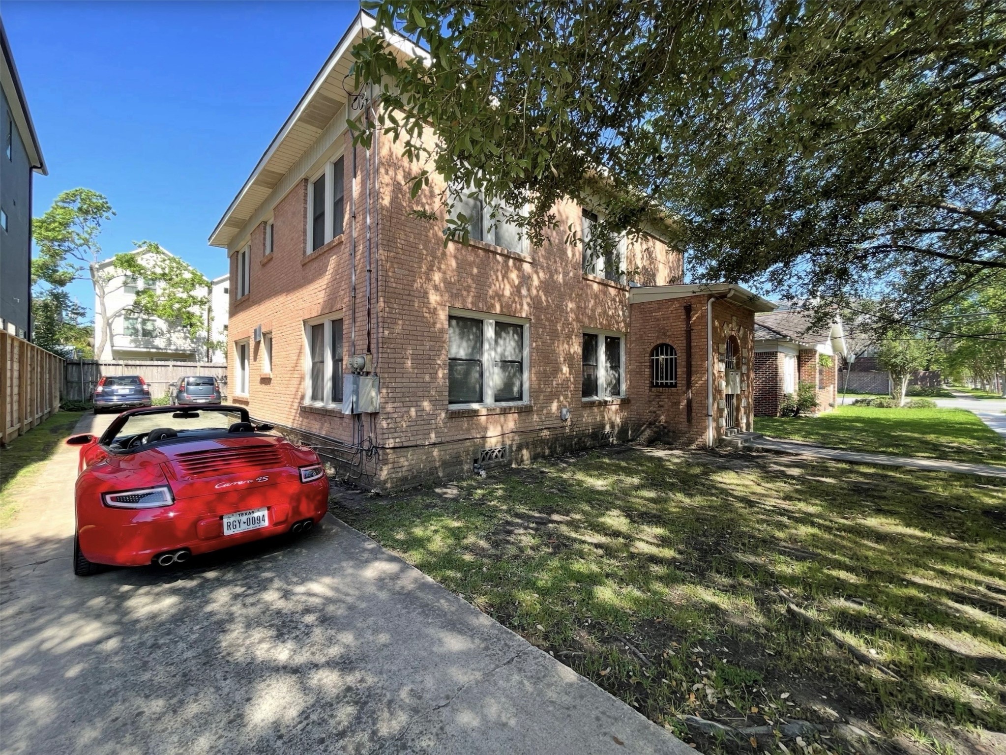 2406 Brun Street, Houston, TX 77019