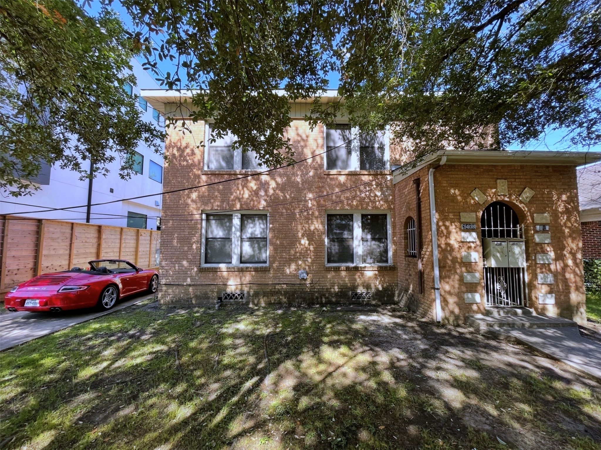 2406 Brun Street, Houston, TX 77019