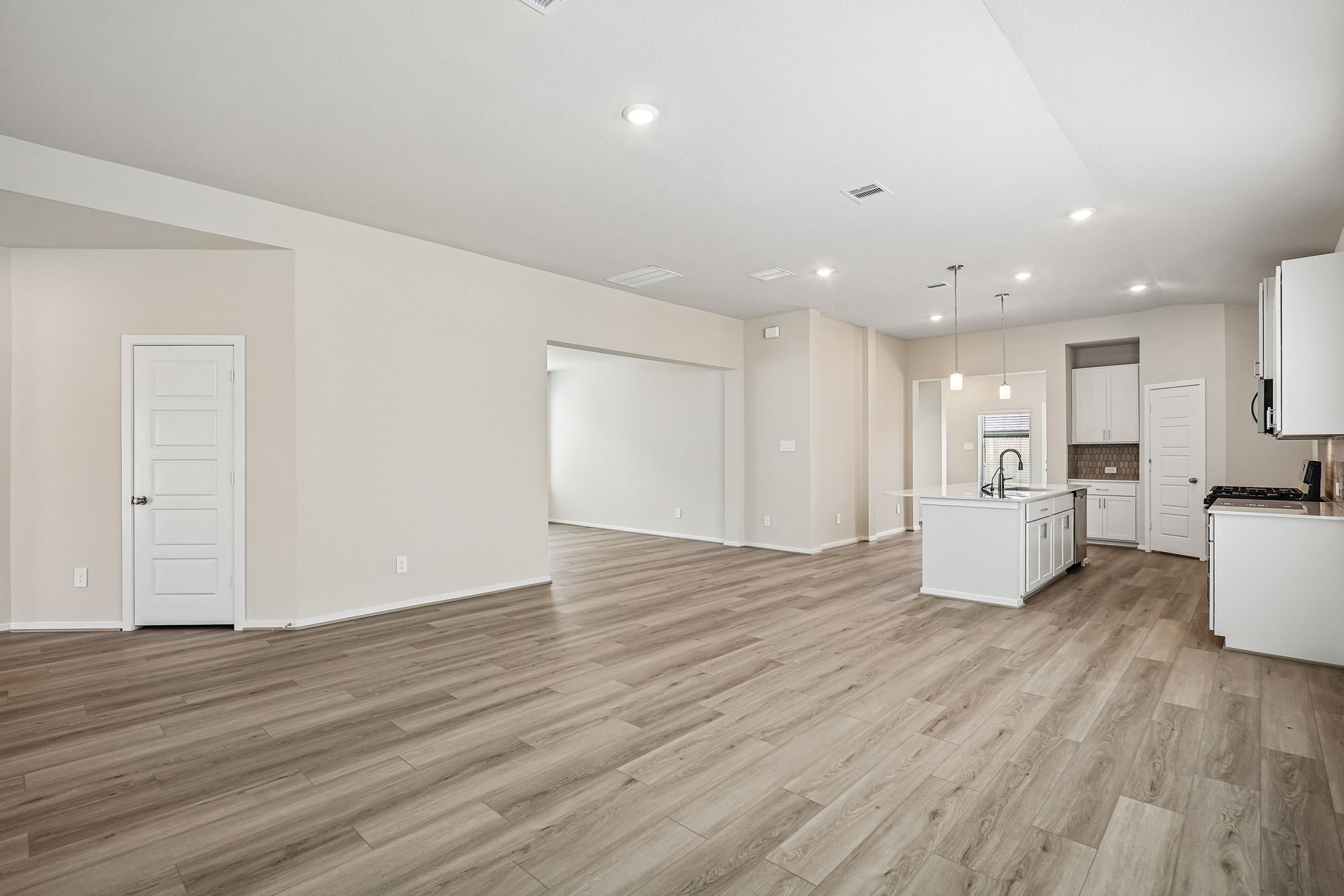 31030 De La Guerra Street, Huffman, TX 77336