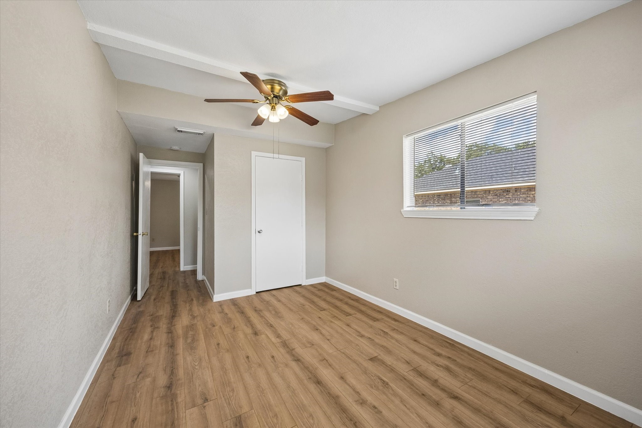 218 N Ormsby Street, Alvin, TX 77511