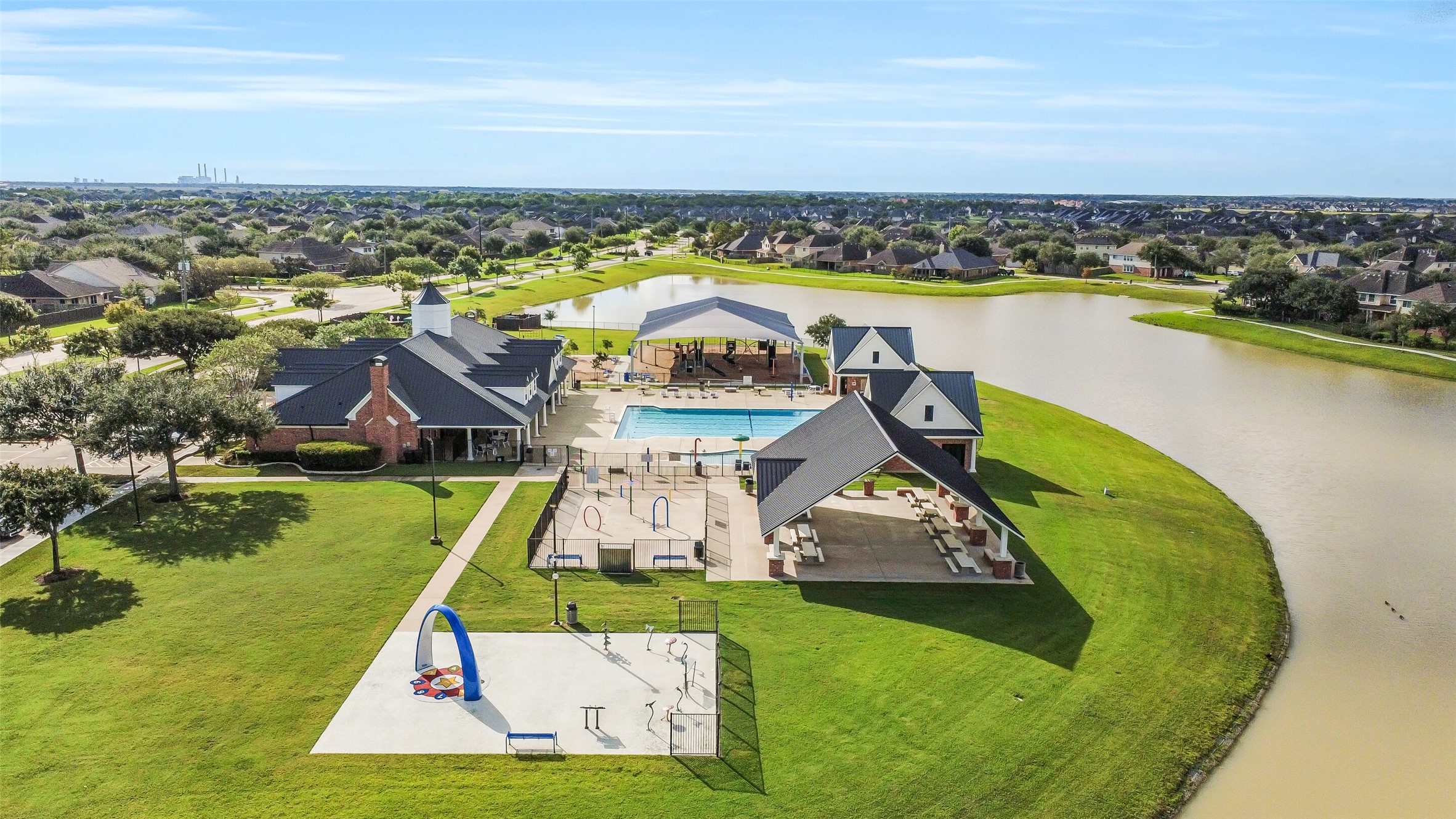 703 Rock Creek Court, Rosenberg, TX 77469