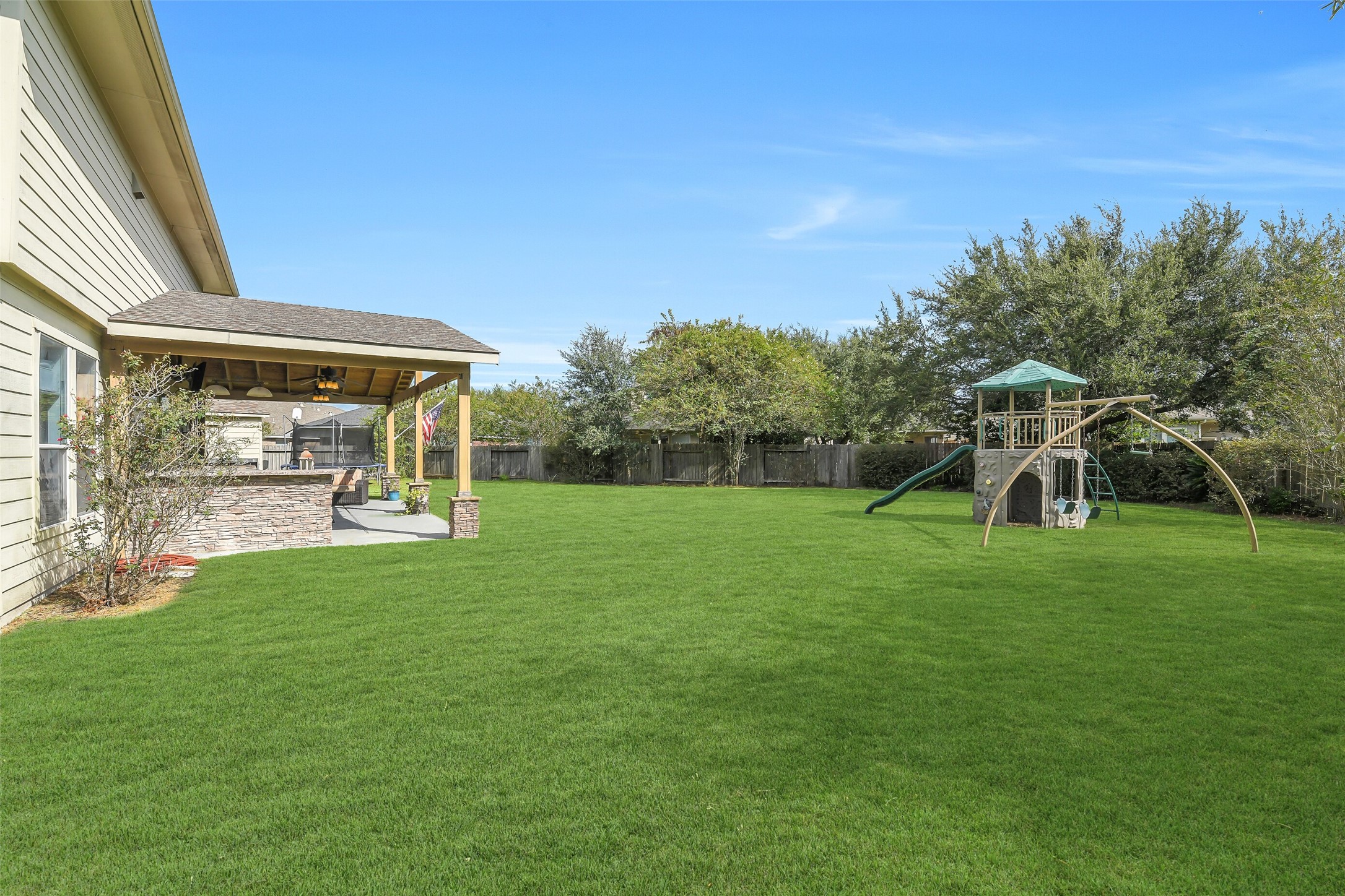 703 Rock Creek Court, Rosenberg, TX 77469