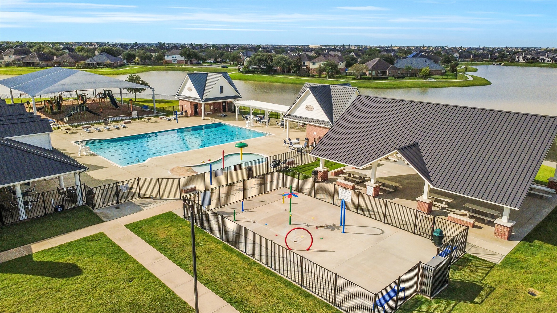 703 Rock Creek Court, Rosenberg, TX 77469