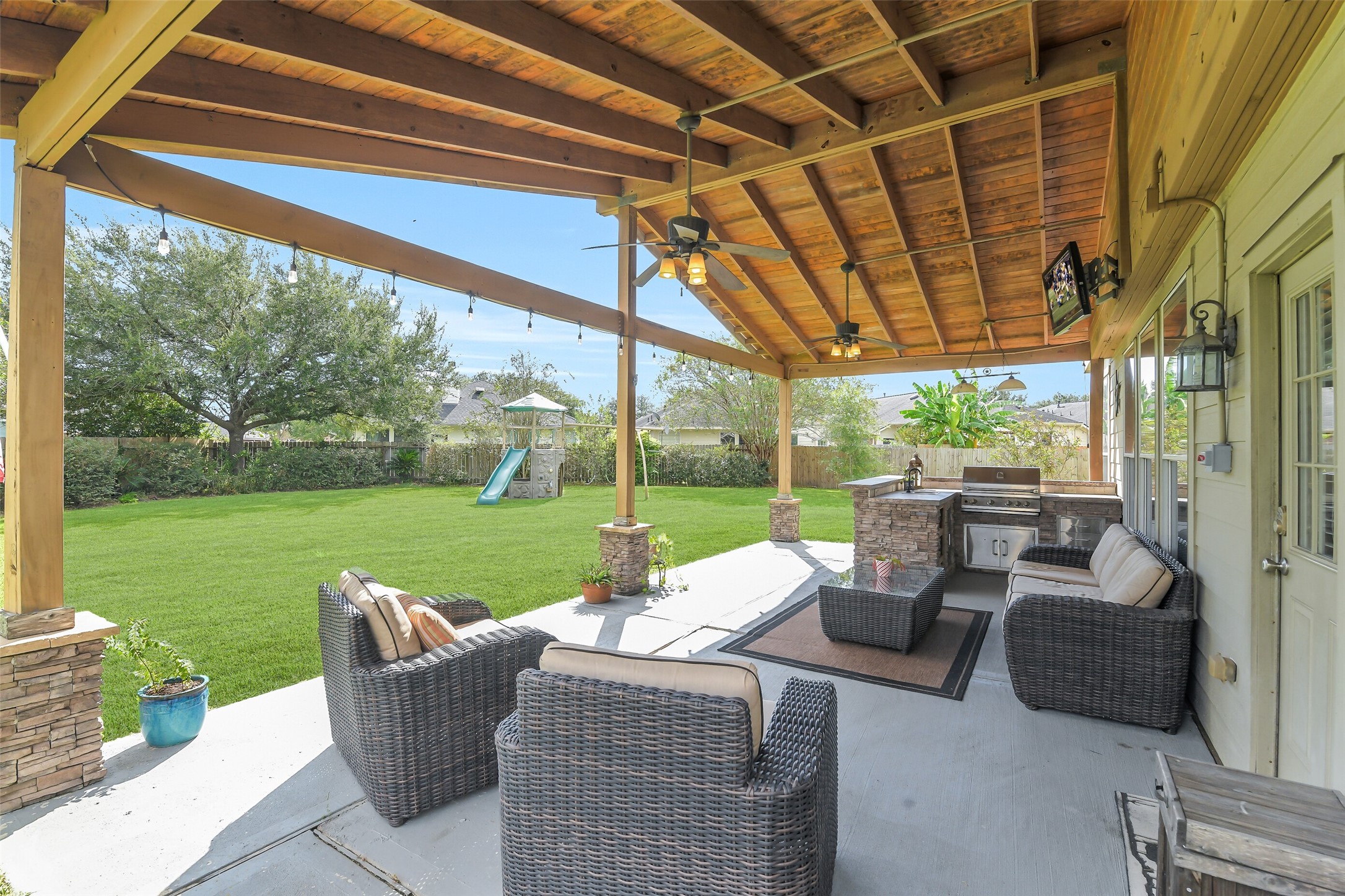 703 Rock Creek Court, Rosenberg, TX 77469