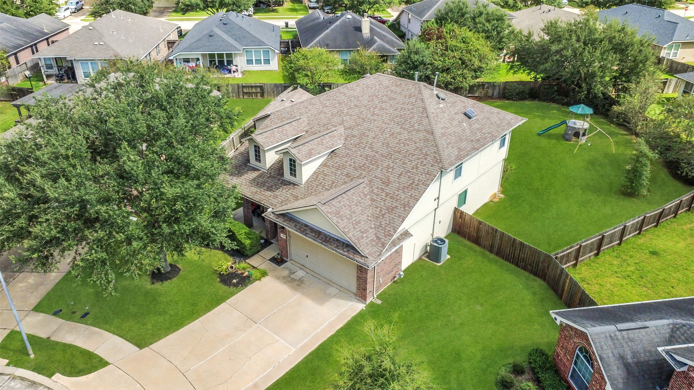 703 Rock Creek Court, Rosenberg, TX 77469