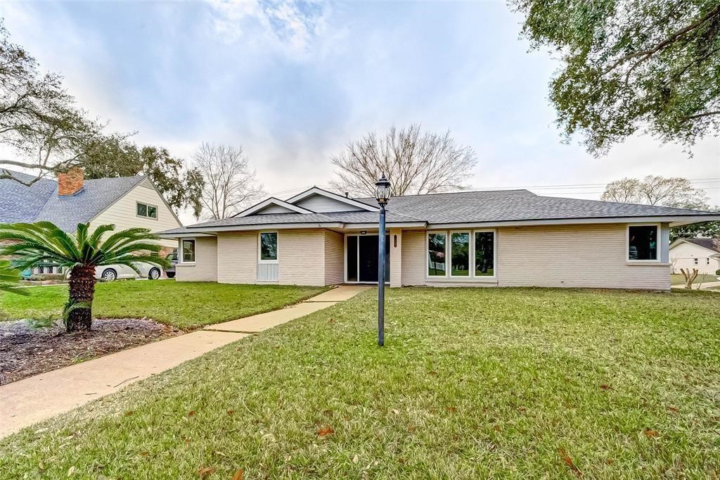 18702 Prince William Lane, Houston, TX 77058