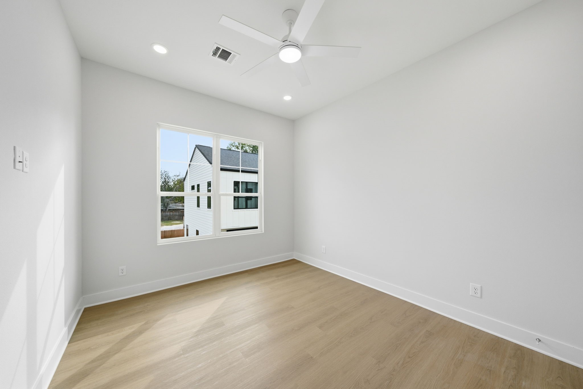 9419 Montridge Drive, #B, Houston, TX 77080