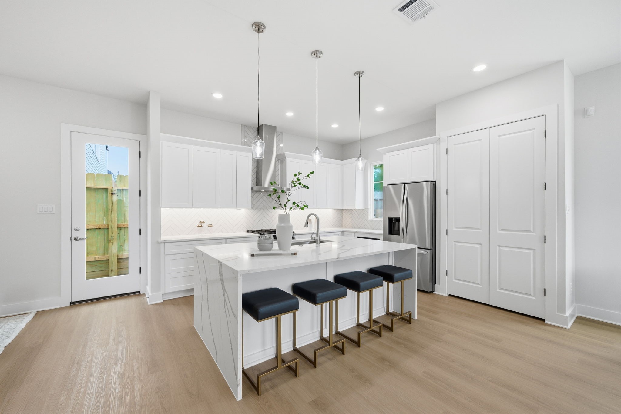 9419 Montridge Drive, #B, Houston, TX 77080