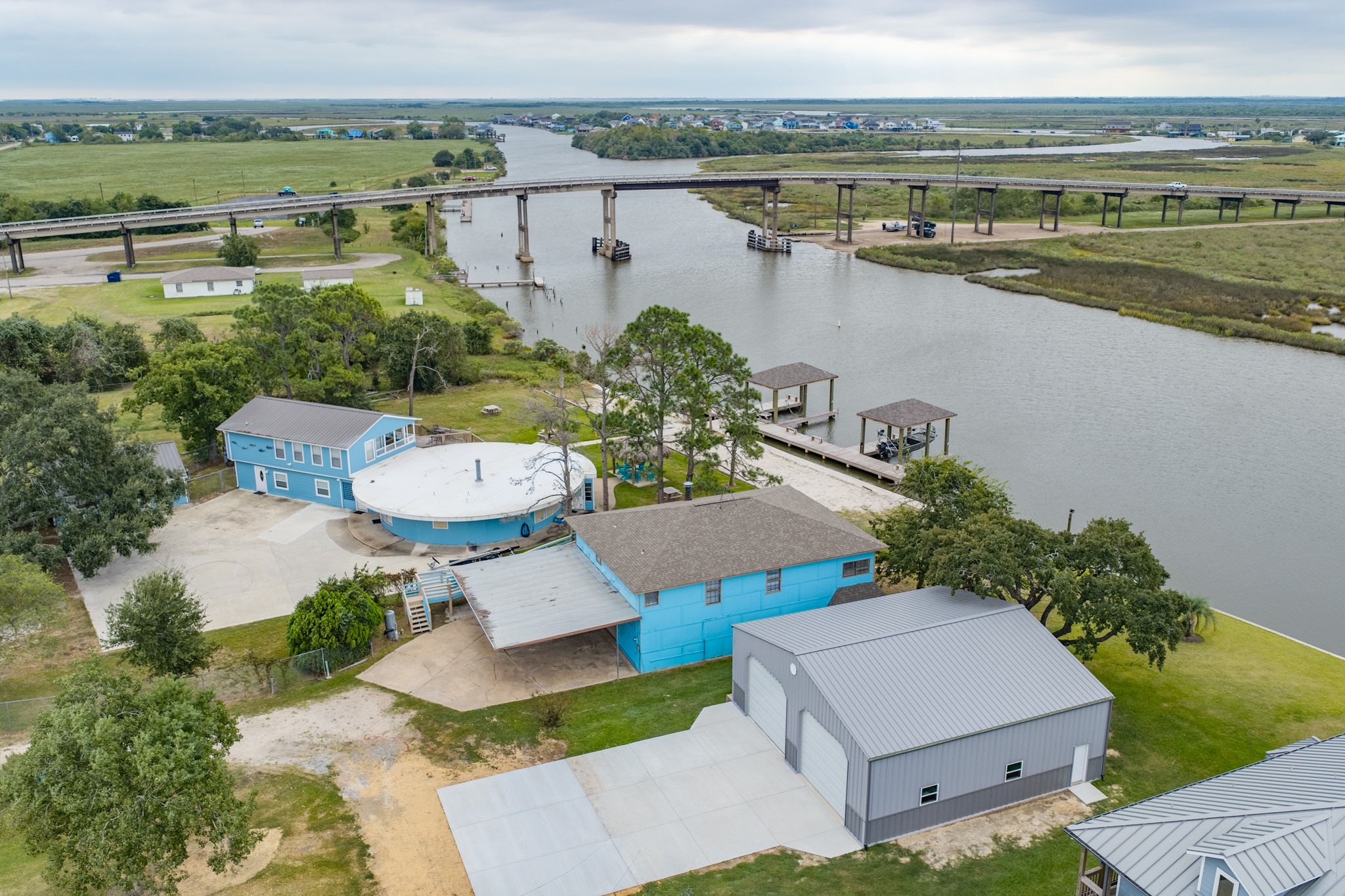 215 Veselka Road, Freeport, TX 77541