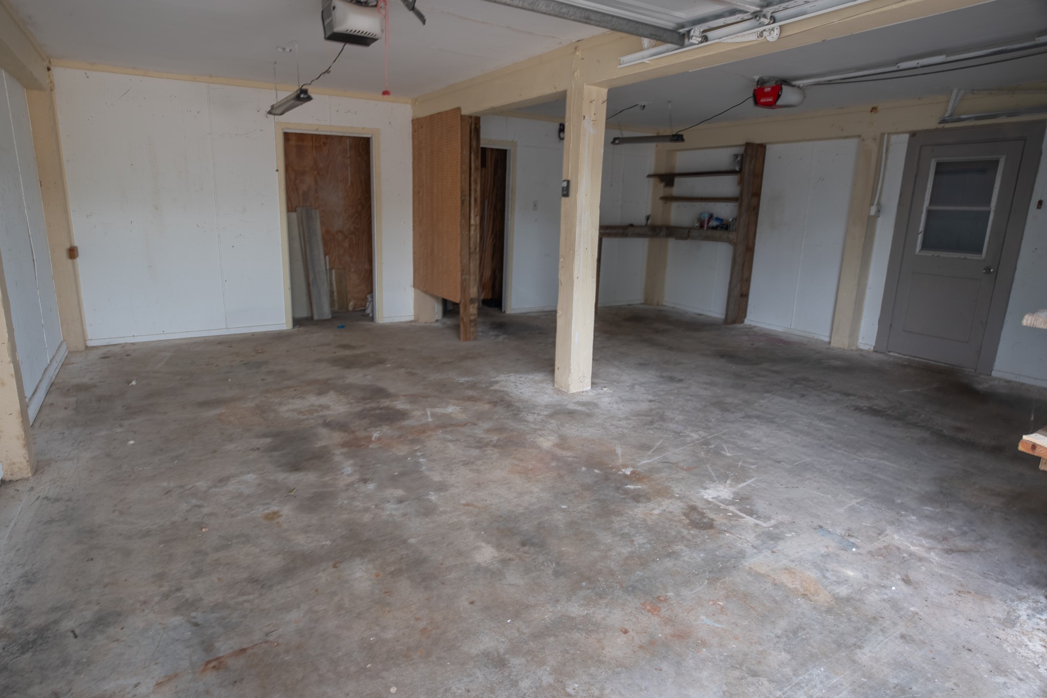 215 Veselka Road, Freeport, TX 77541