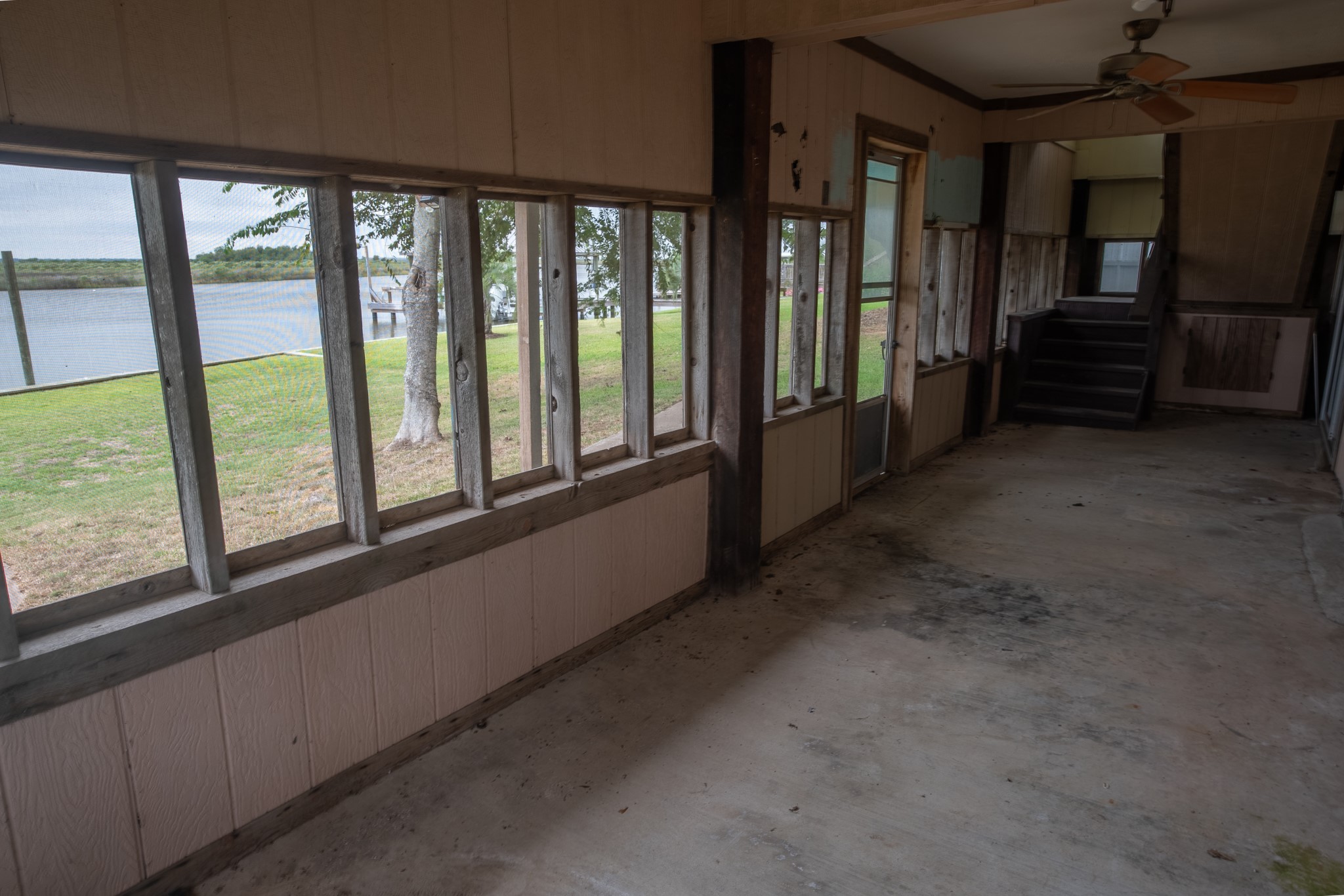 215 Veselka Road, Freeport, TX 77541