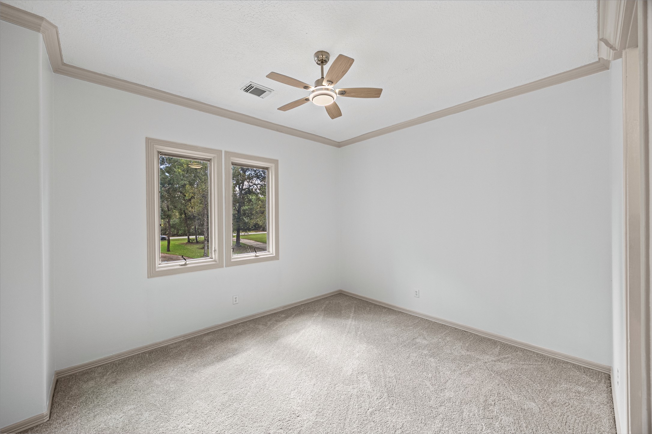 1207 Vista Del Lago Drive, Huffman, TX 77336