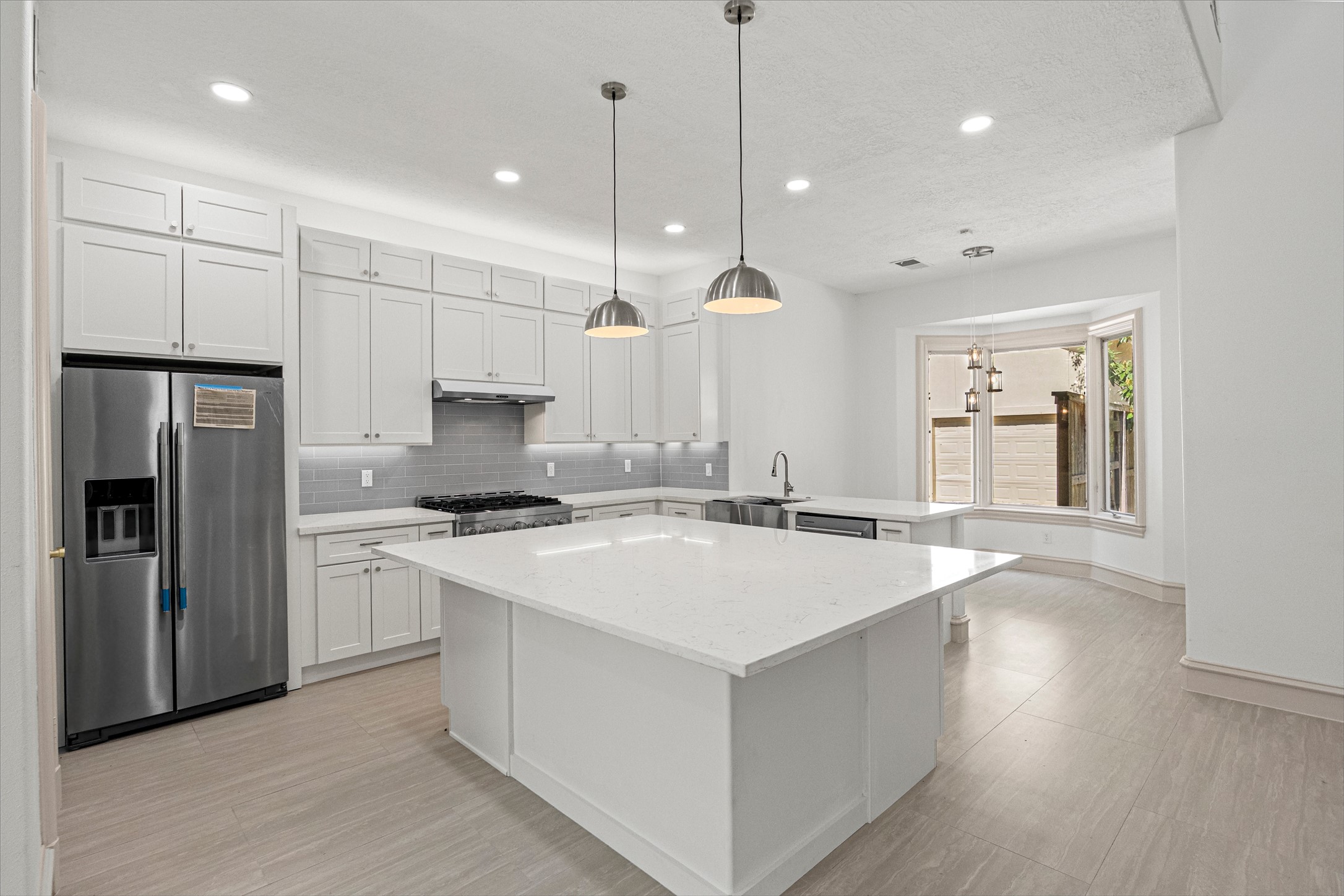 1207 Vista Del Lago Drive, Huffman, TX 77336