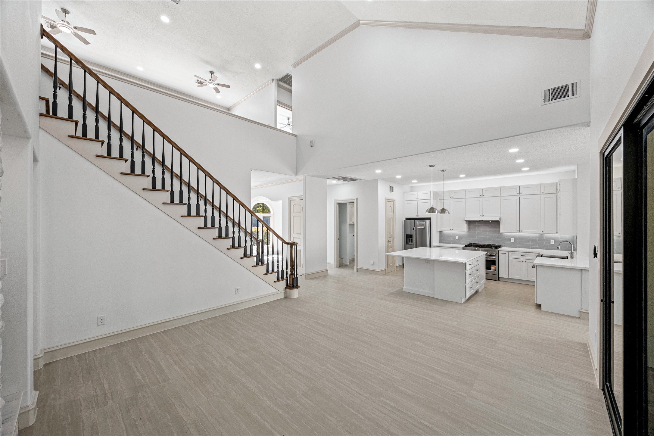 1207 Vista Del Lago Drive, Huffman, TX 77336
