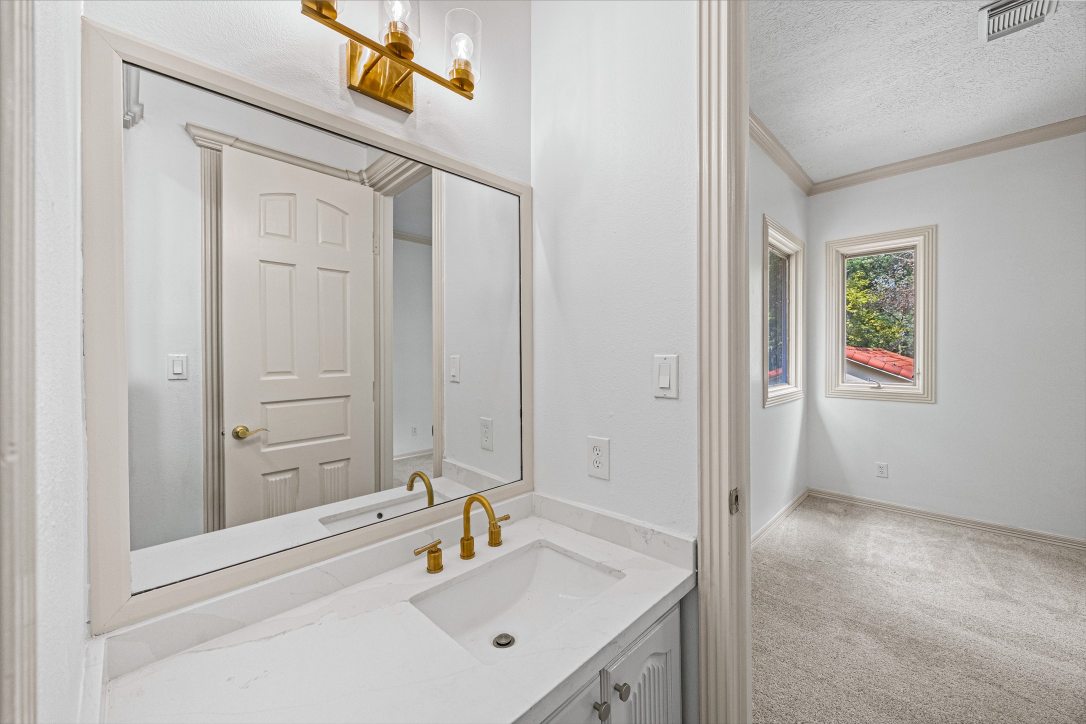 1207 Vista Del Lago Drive, Huffman, TX 77336