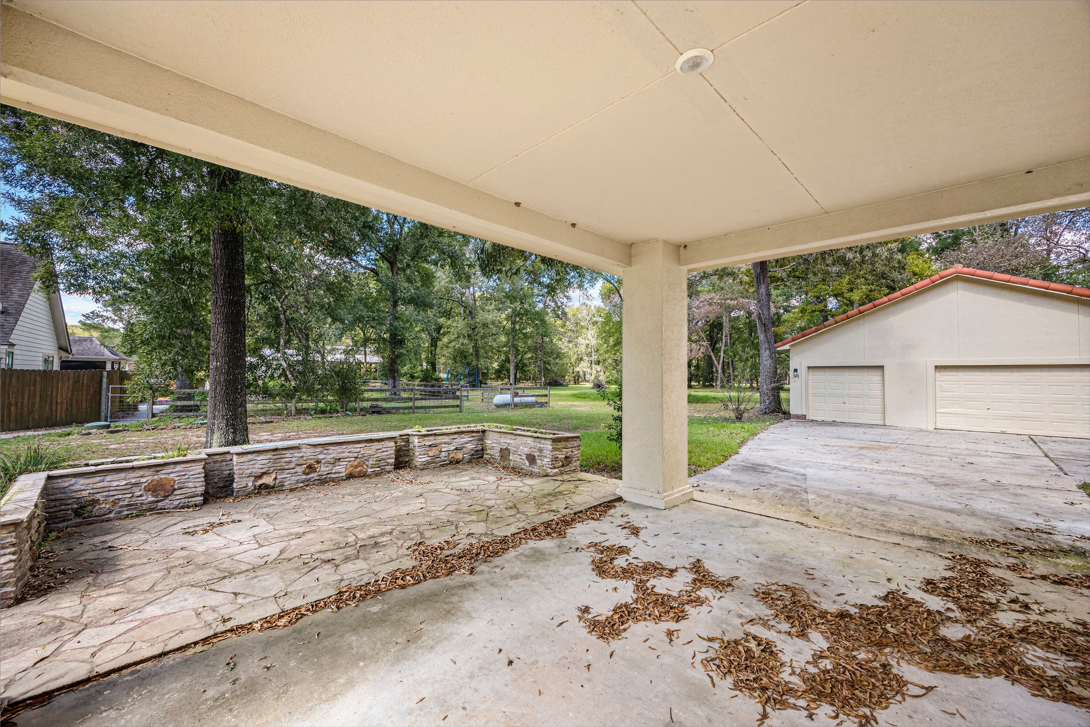 1207 Vista Del Lago Drive, Huffman, TX 77336