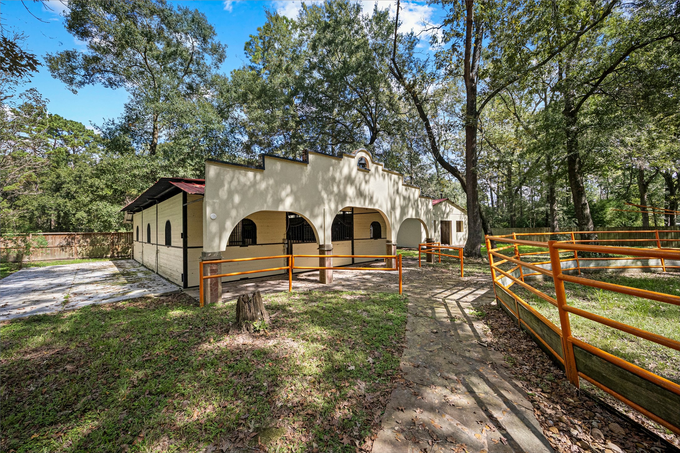1207 Vista Del Lago Drive, Huffman, TX 77336
