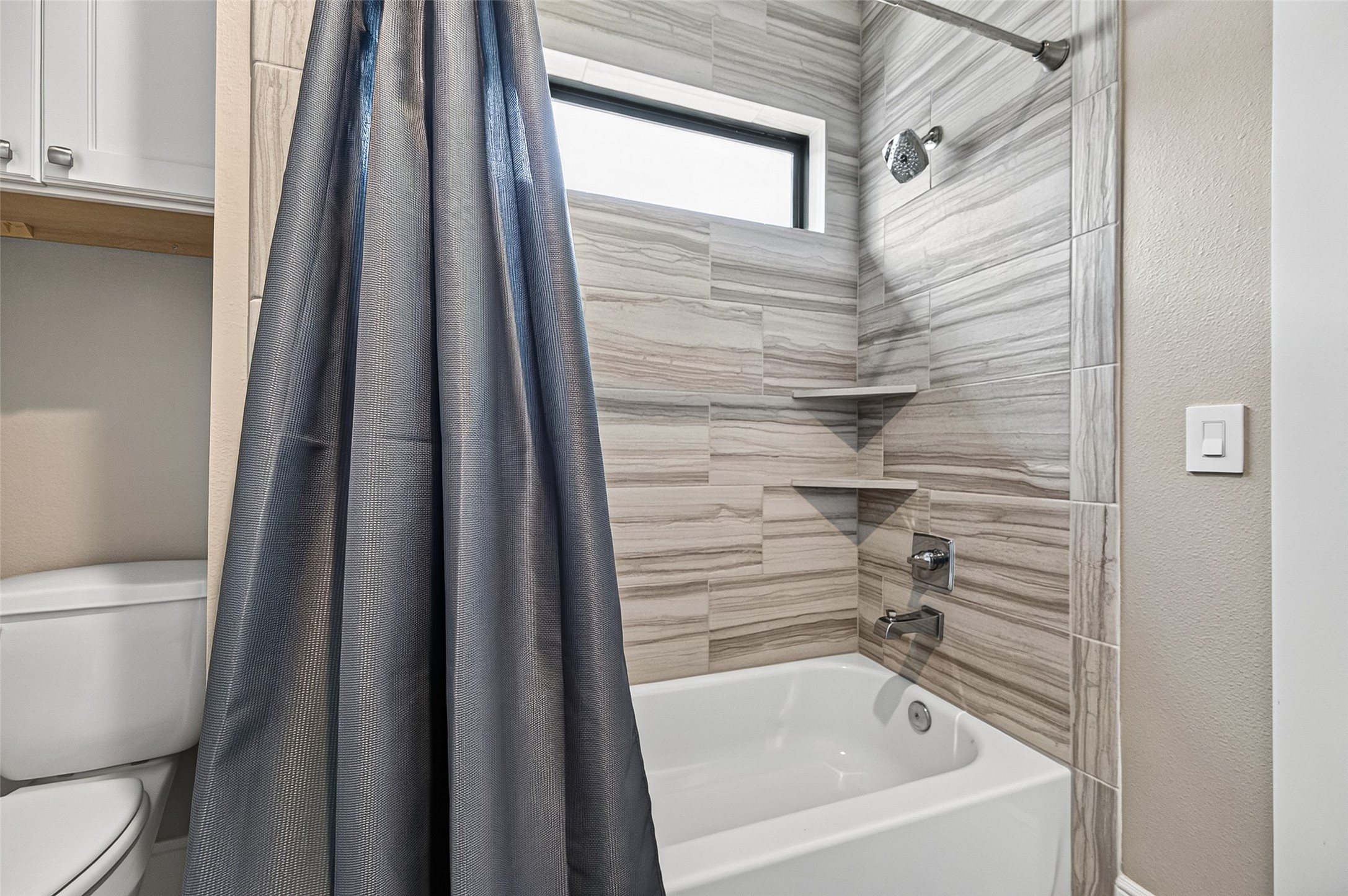 Shared Hollywood Bath for Bedrooms 2 & 3.