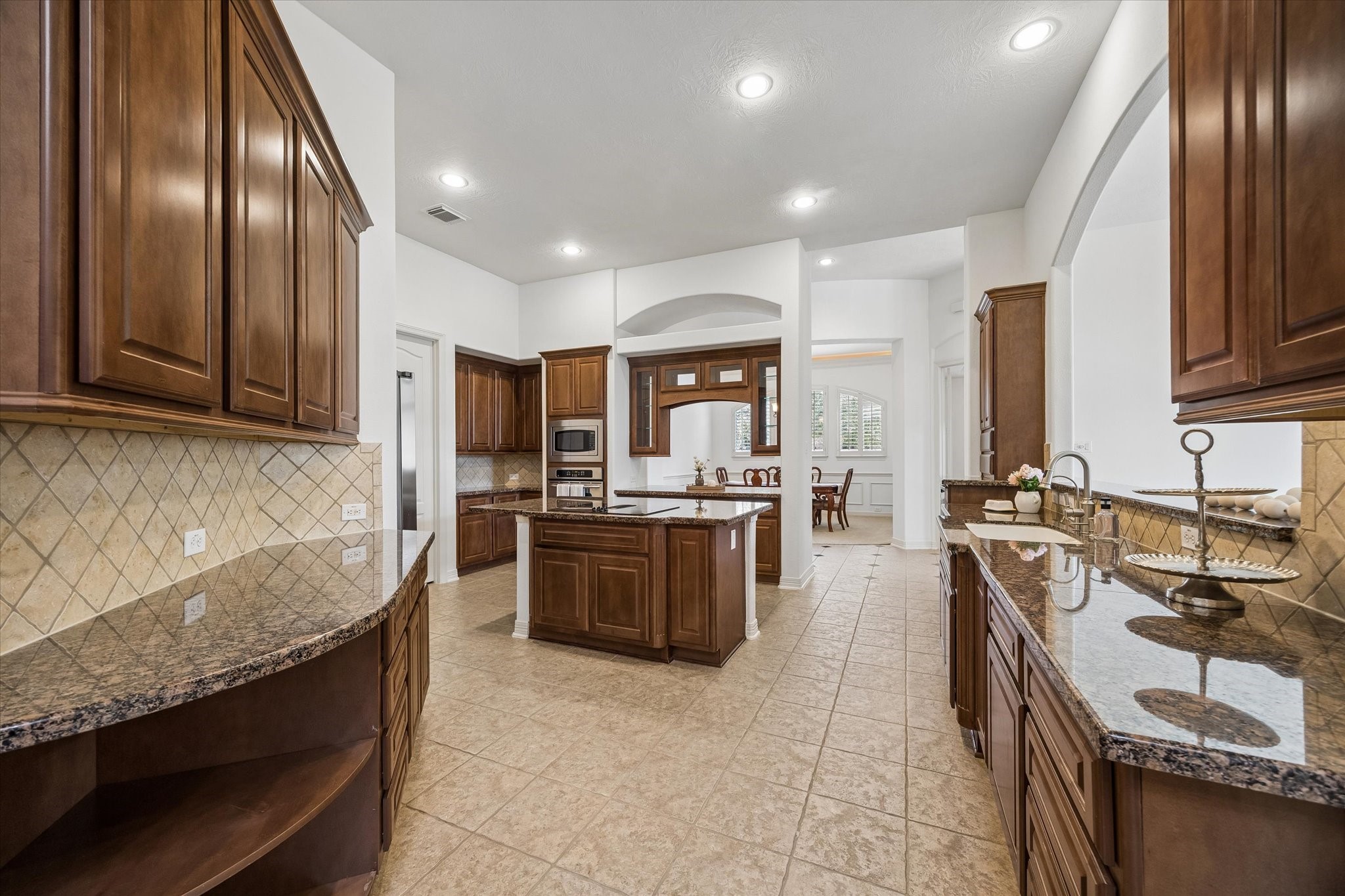 Ample cabinet space!