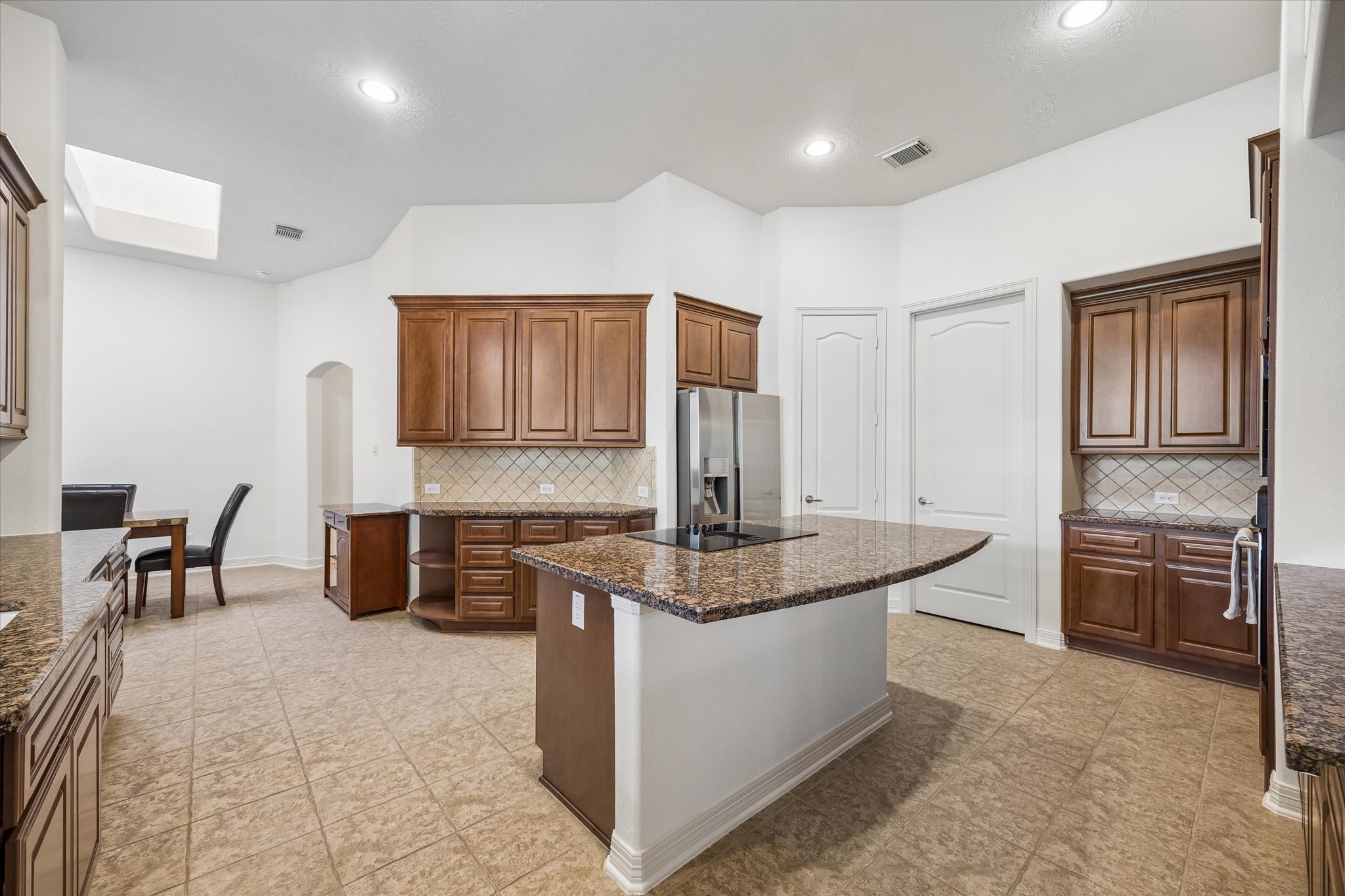 Island with cooktop!