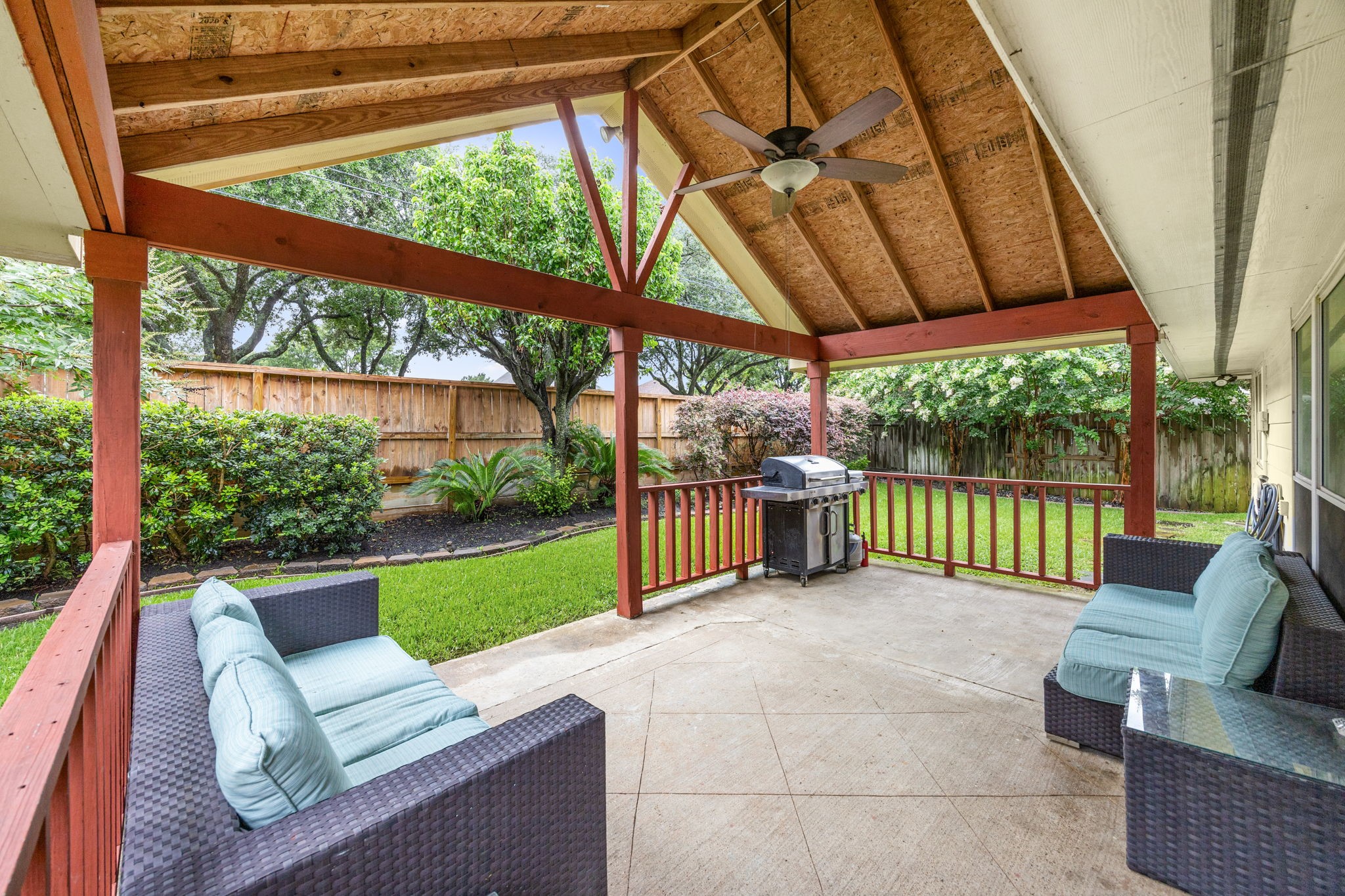 6527 Harcourt Bridge Drive, Houston, TX 77084