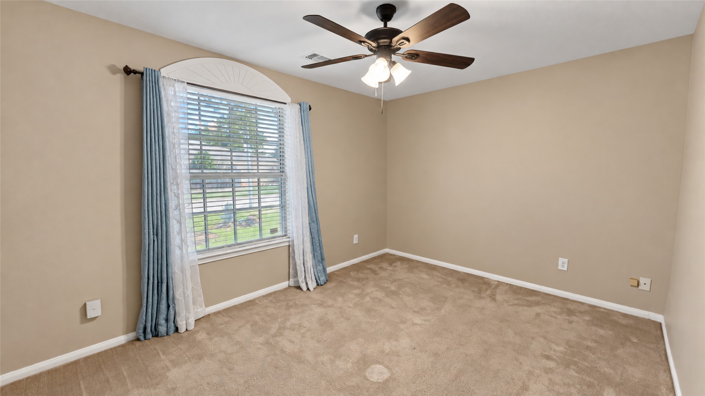6527 Harcourt Bridge Drive, Houston, TX 77084