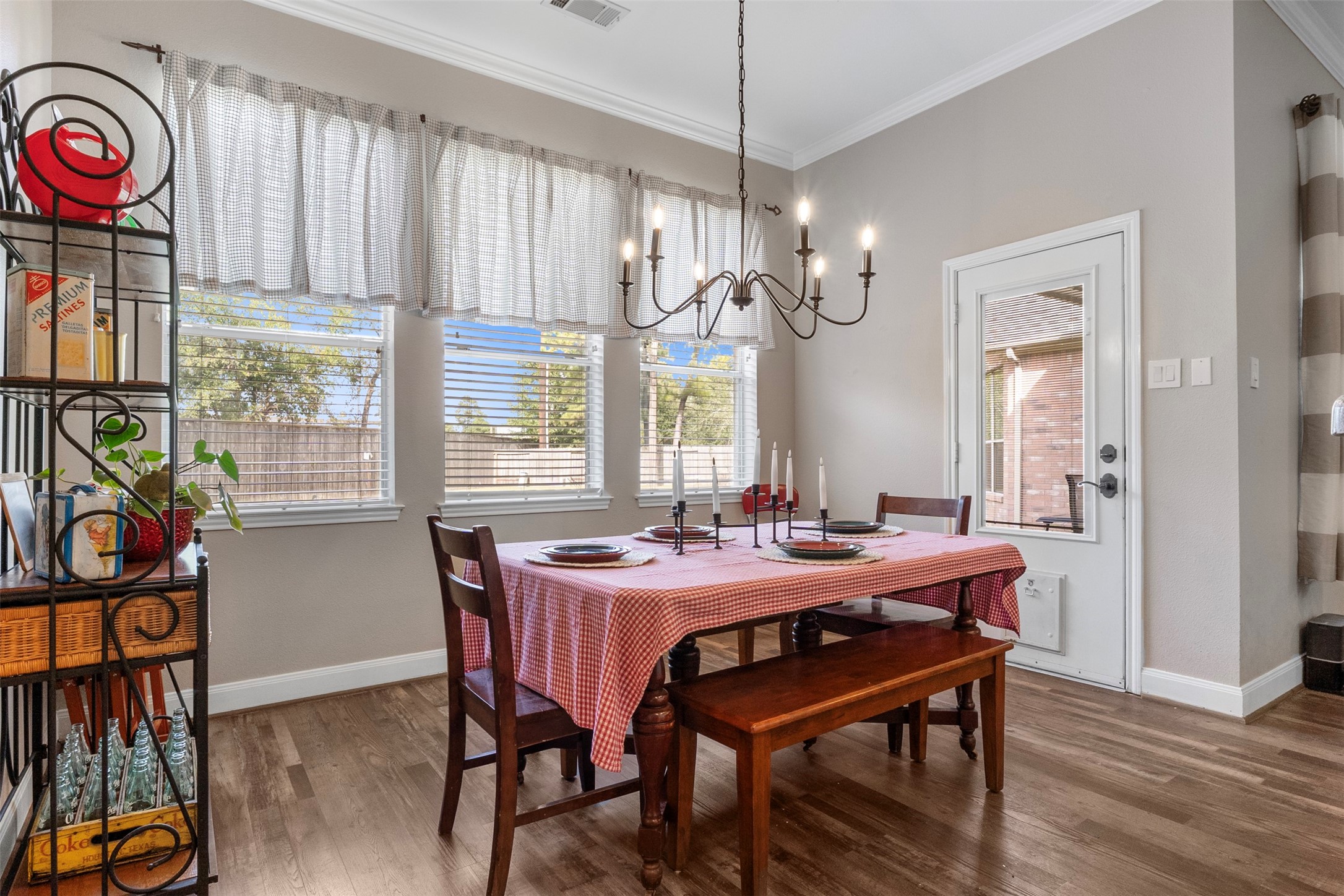 Breakfast Room