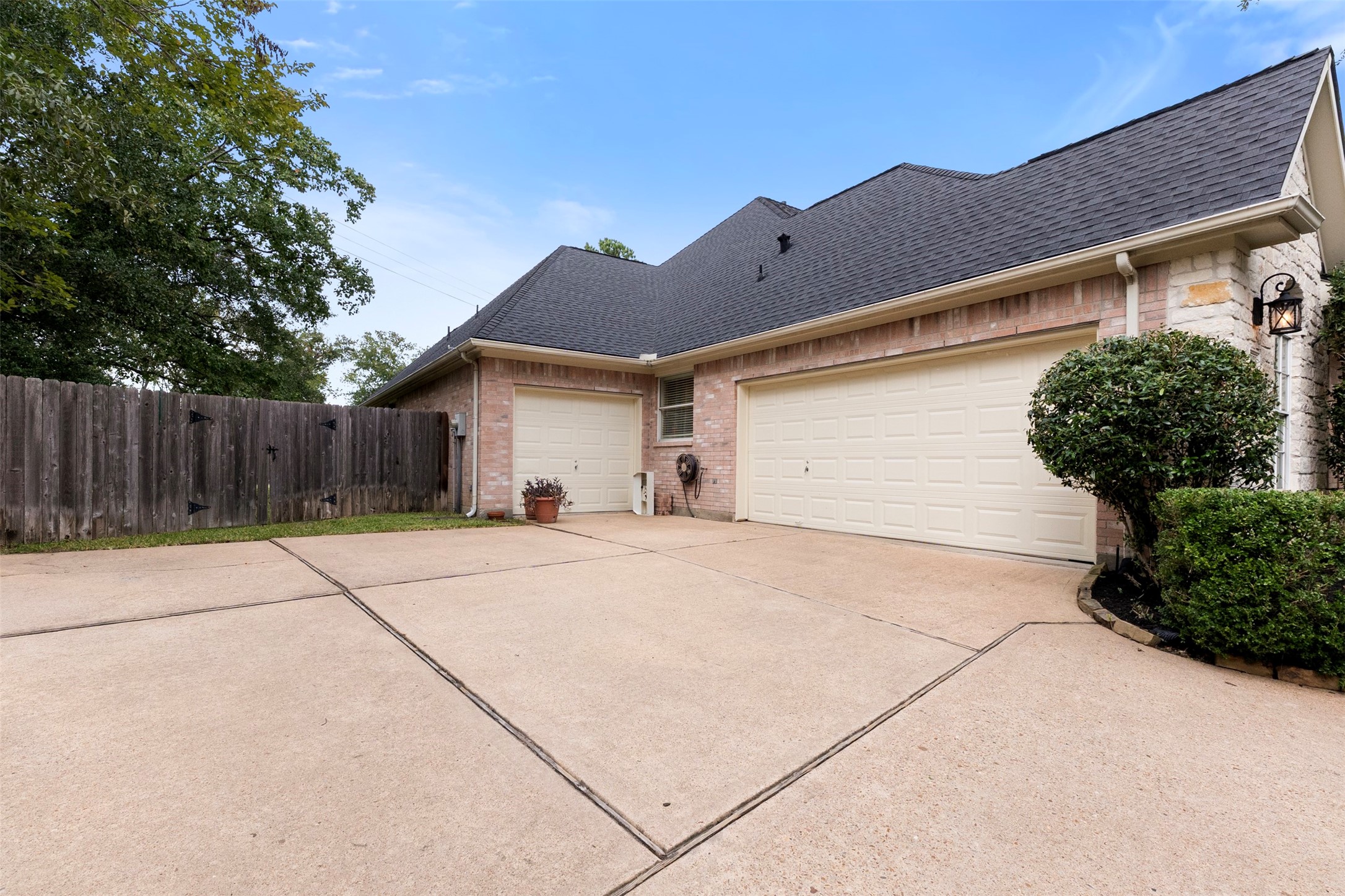 3-Car Garage