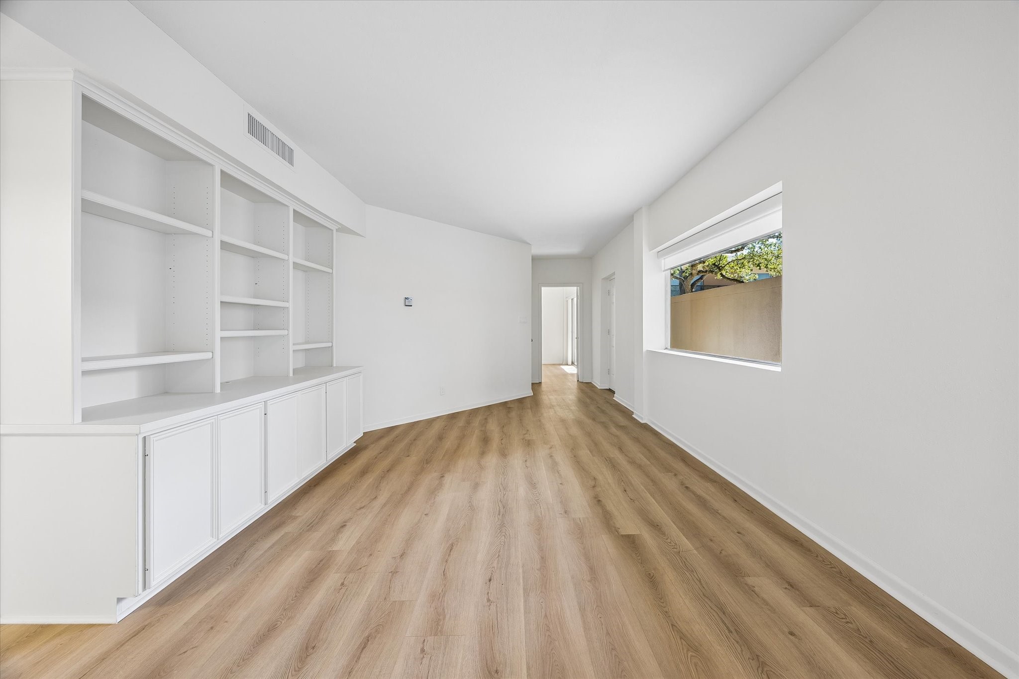2929 Buffalo Speedway, #B121, Houston, TX 77098