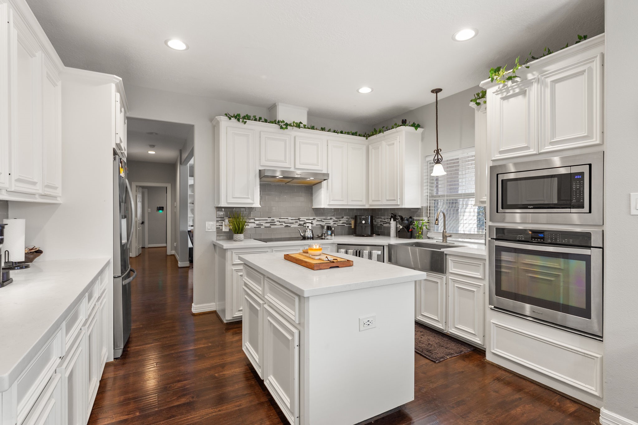 202 Lakeland Circle, Rosharon, TX 77583