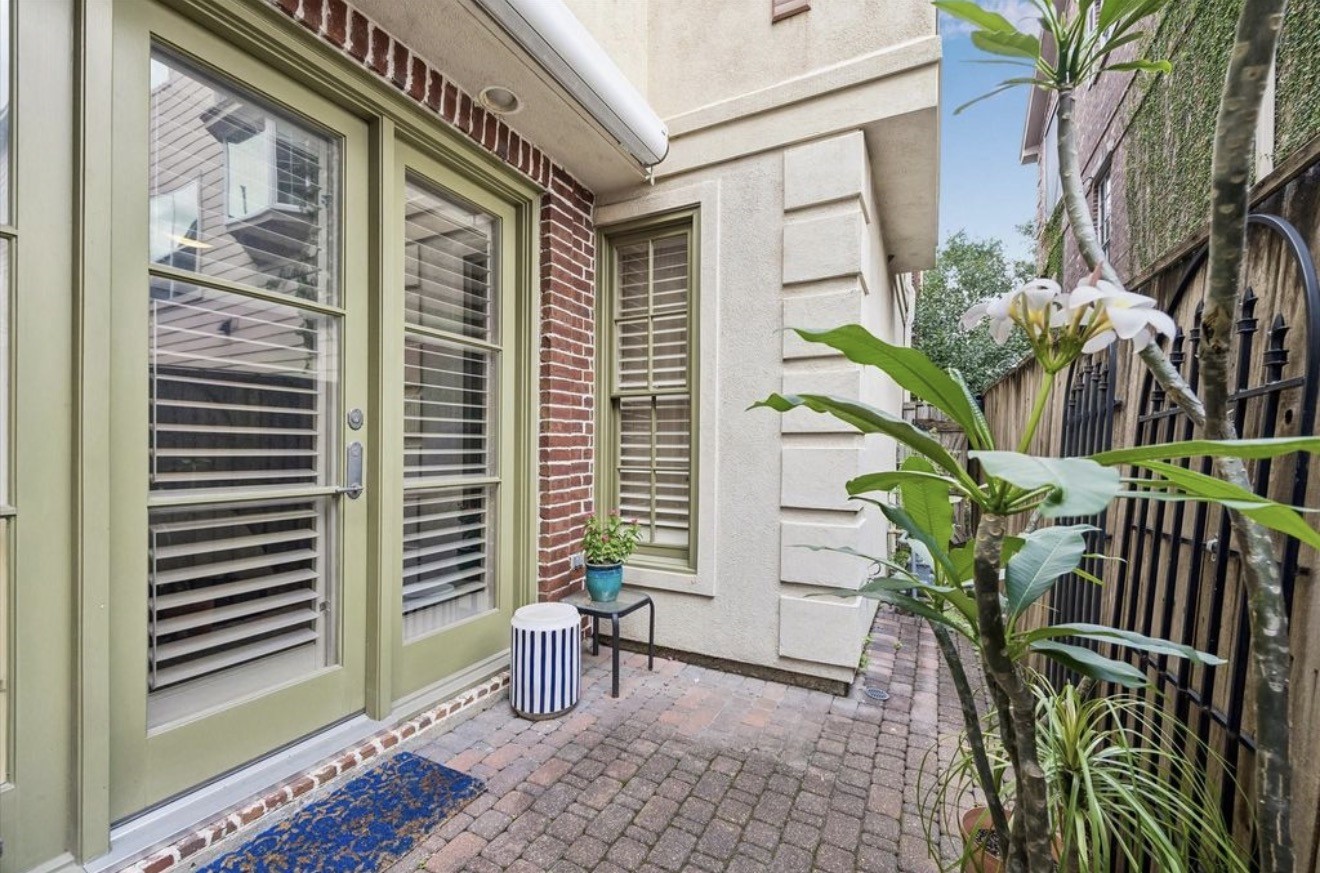 Spacious patio
