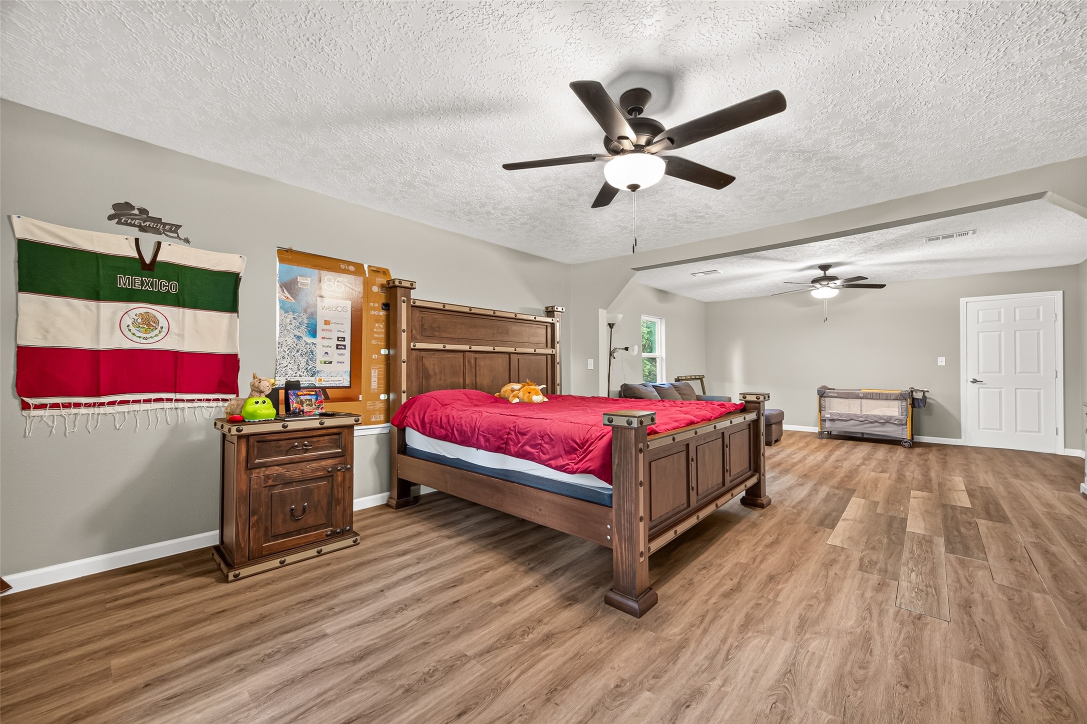 17073 Oak Grove Ln, New Caney, TX 77357