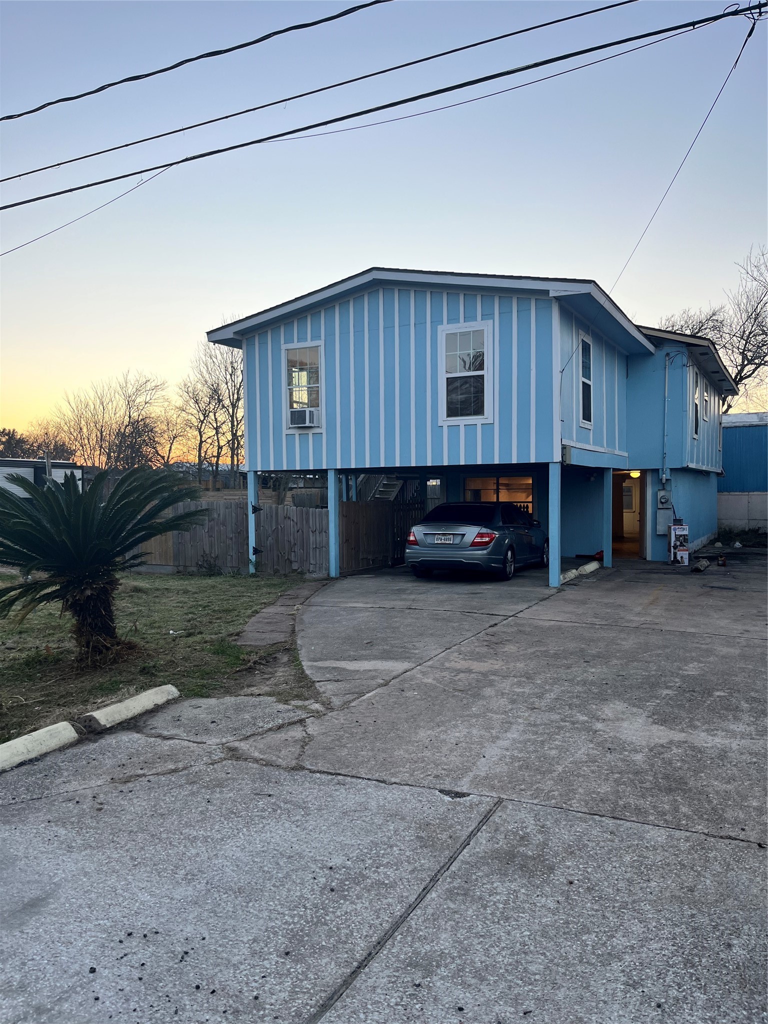 950 11th Street, San Leon, TX 77539 950 11th Street, San Leon, TX 77539