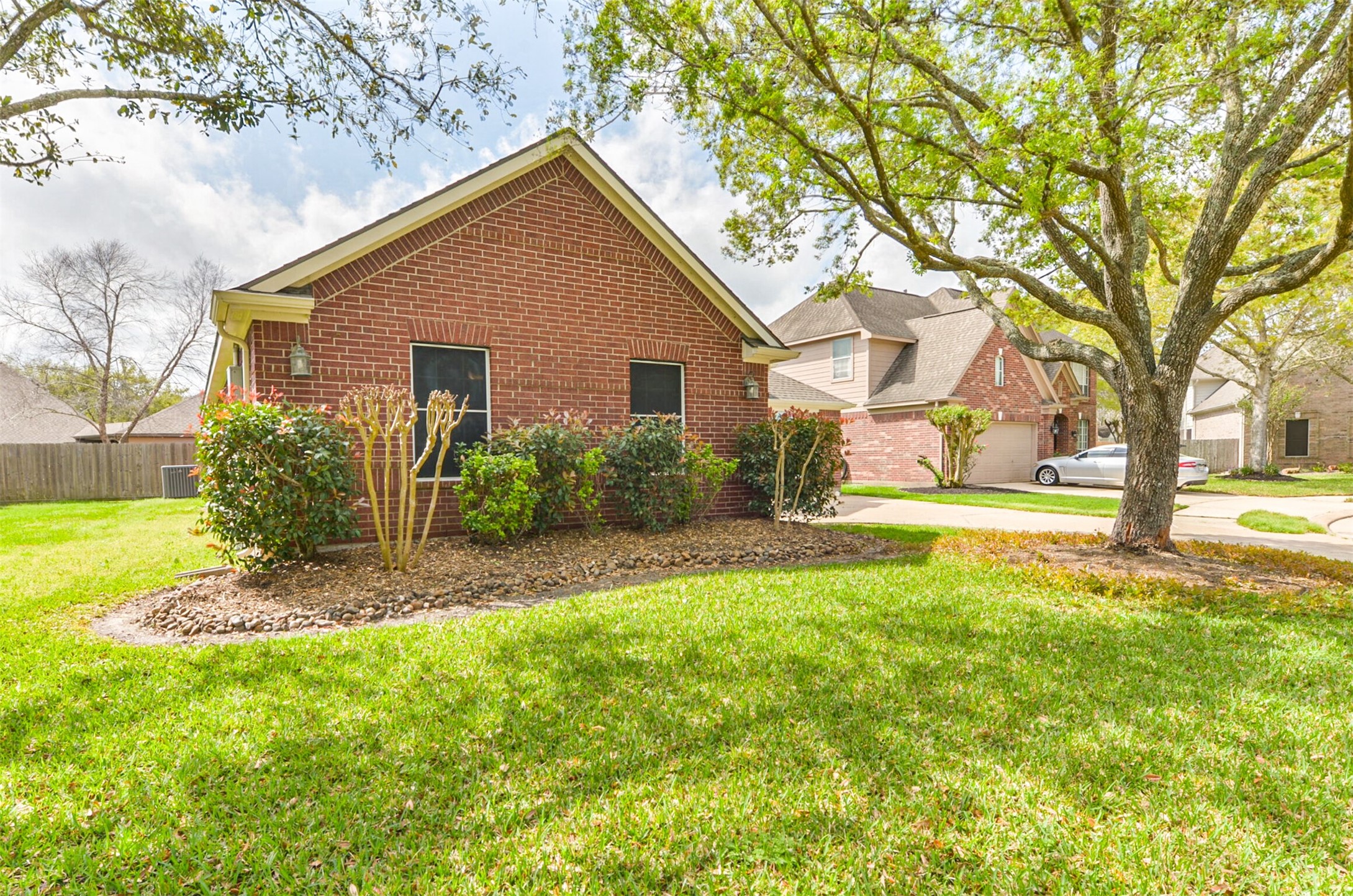 2606 Clay Creek Court, Pearland, TX 77581