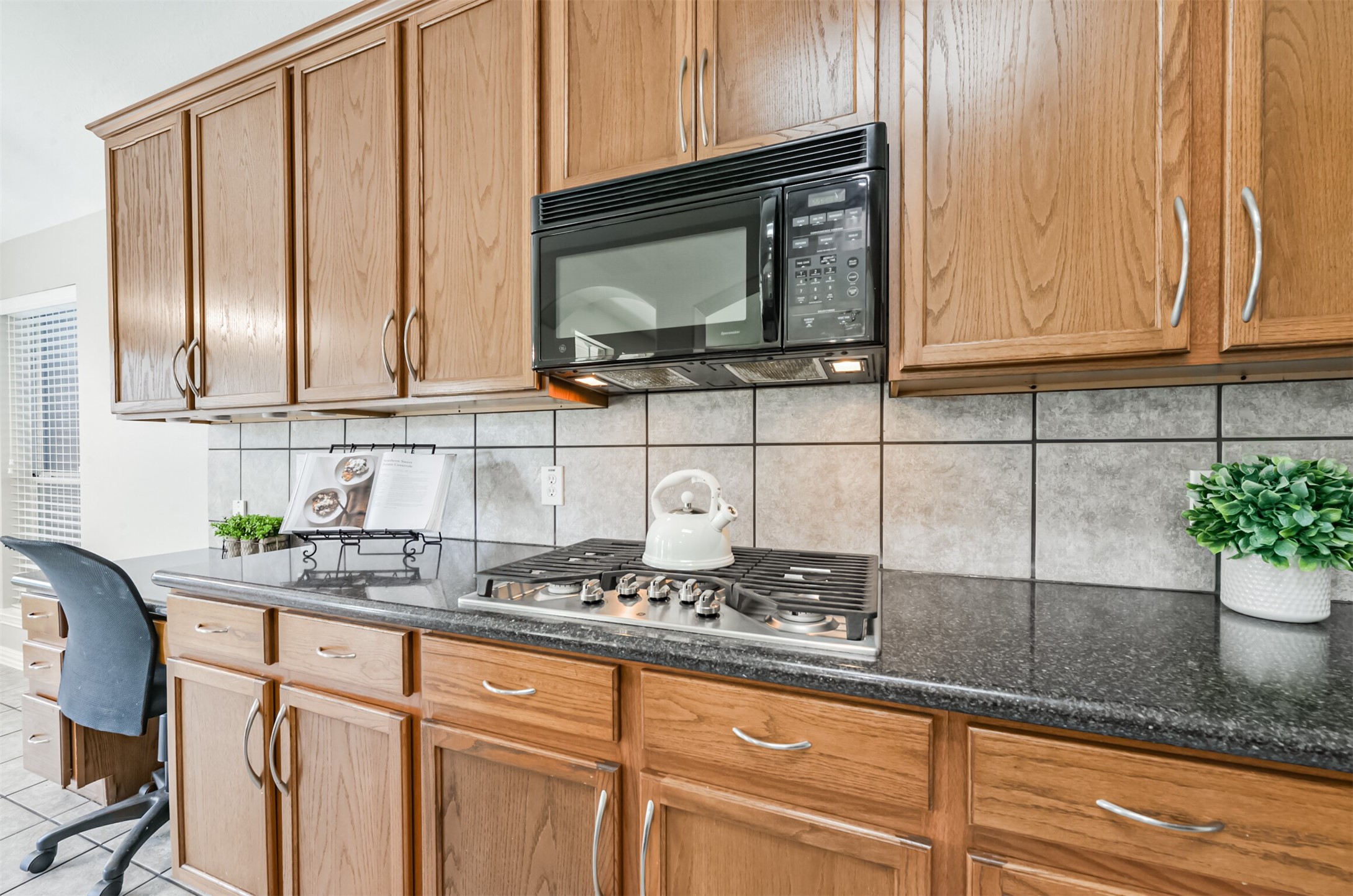 2606 Clay Creek Court, Pearland, TX 77581