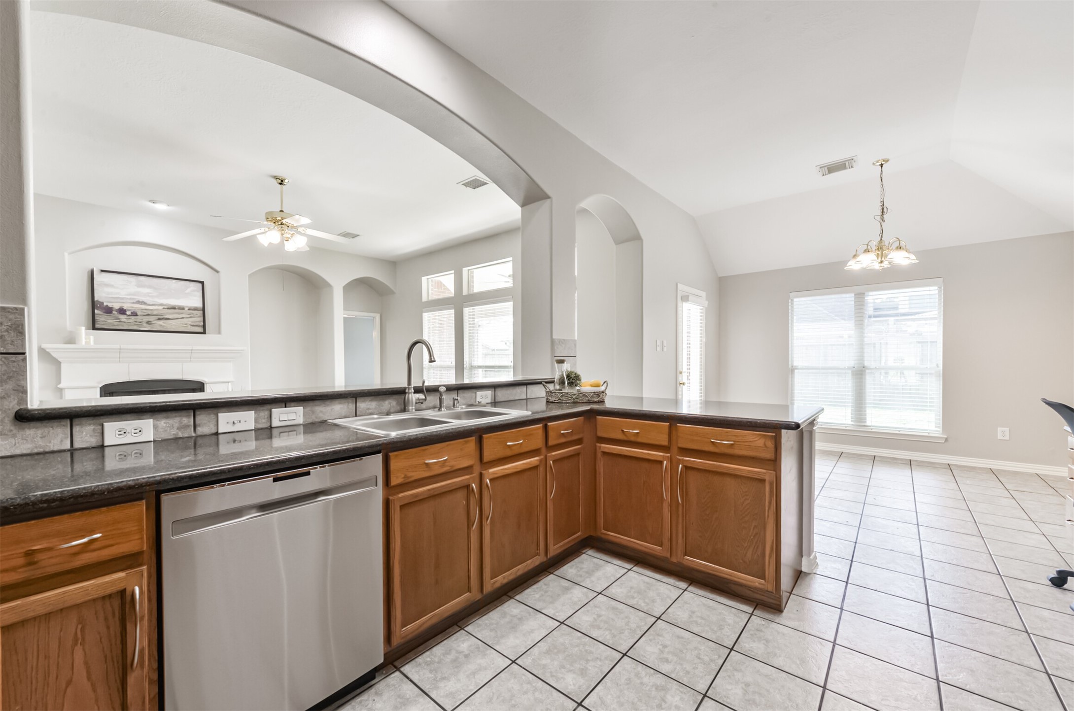 2606 Clay Creek Court, Pearland, TX 77581