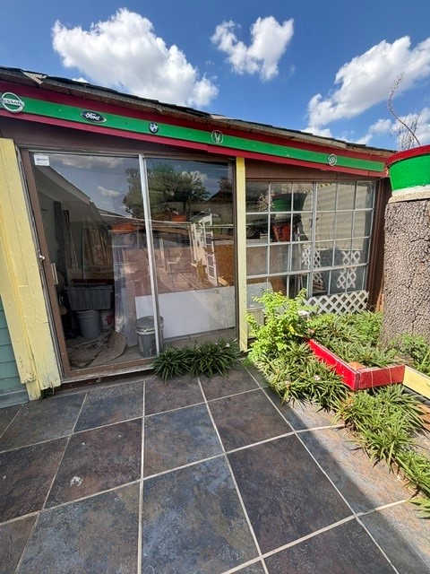 9718 Debbie Lane, Houston, TX 77038