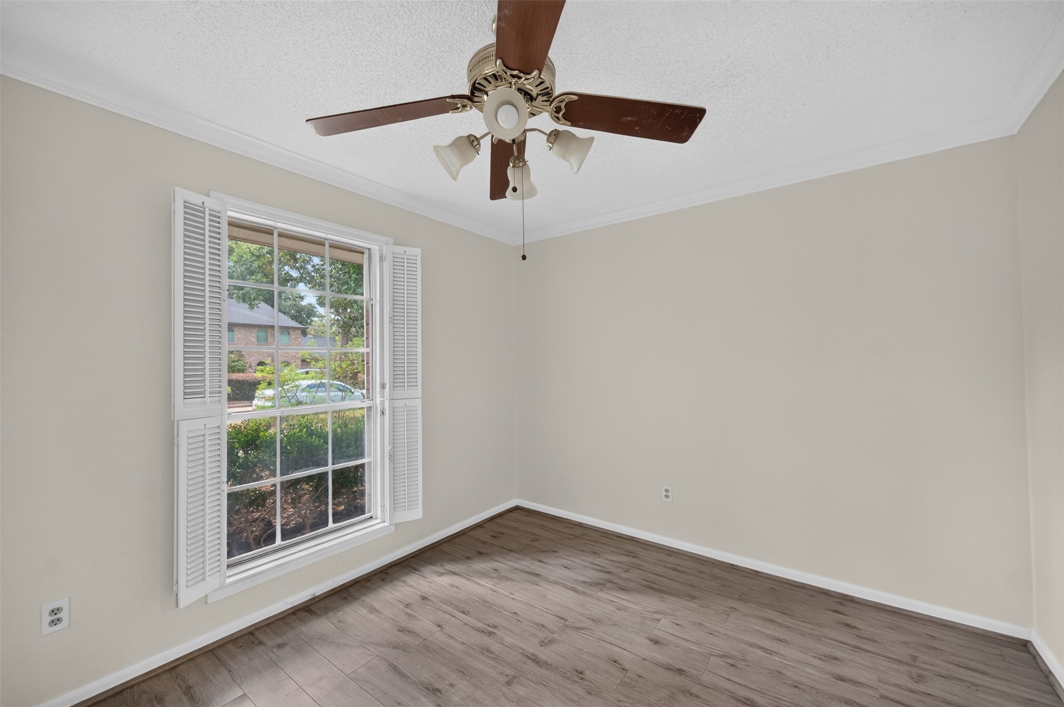 5810 Boyce Springs Drive, Houston, TX 77066