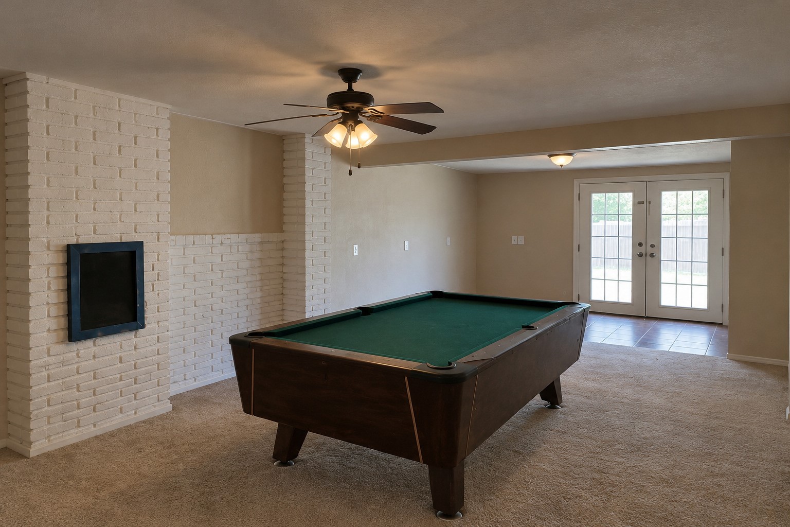 10 Maple Lane, Galveston, TX 77551