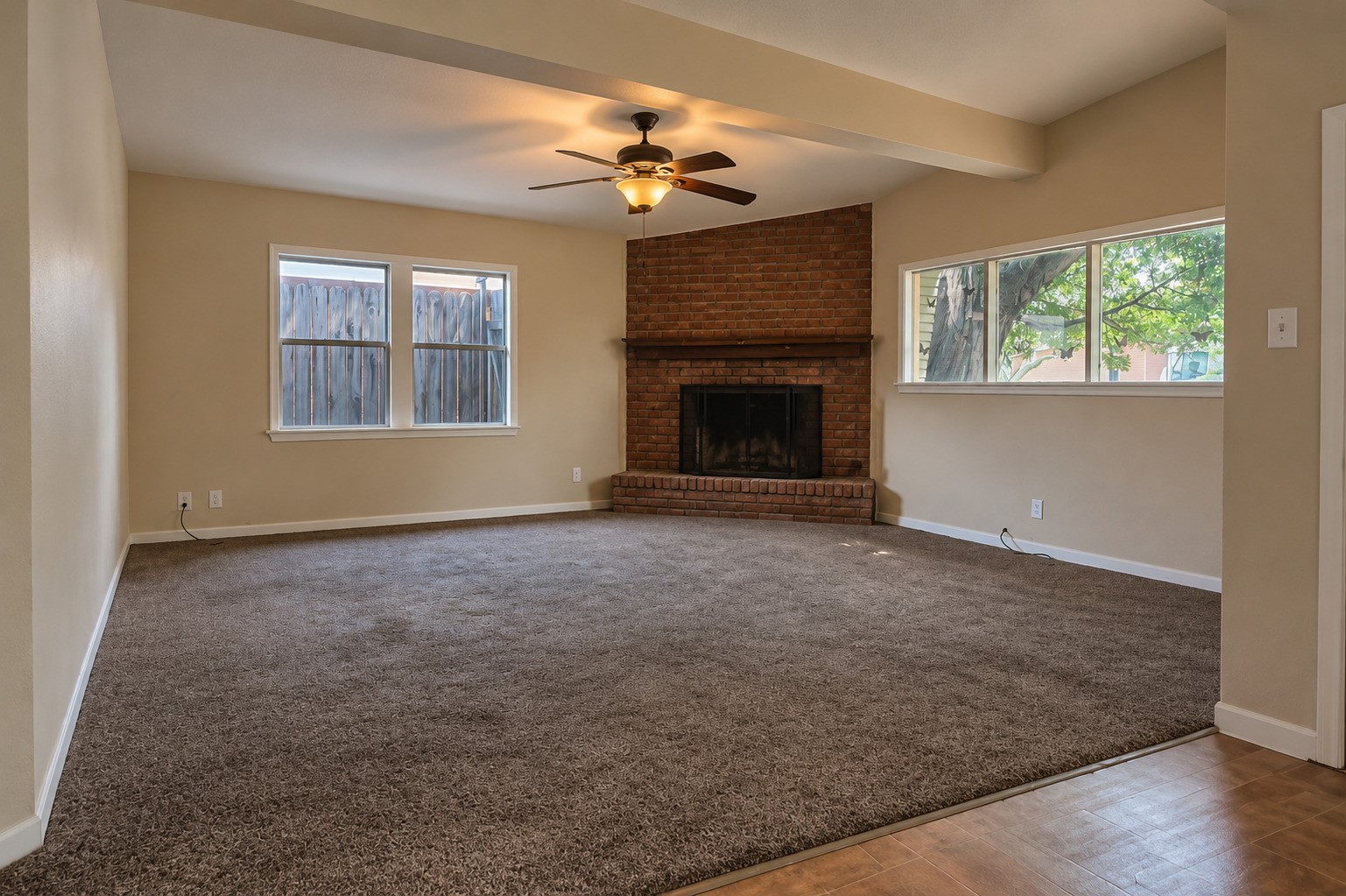 10 Maple Lane, Galveston, TX 77551