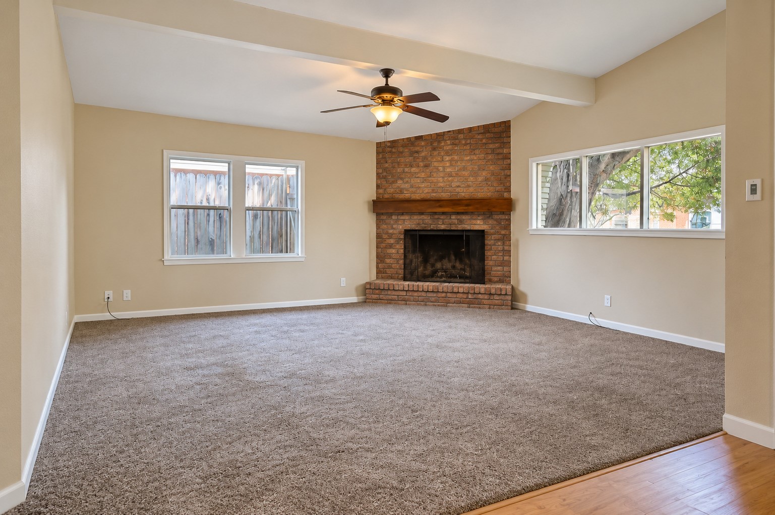 10 Maple Lane, Galveston, TX 77551