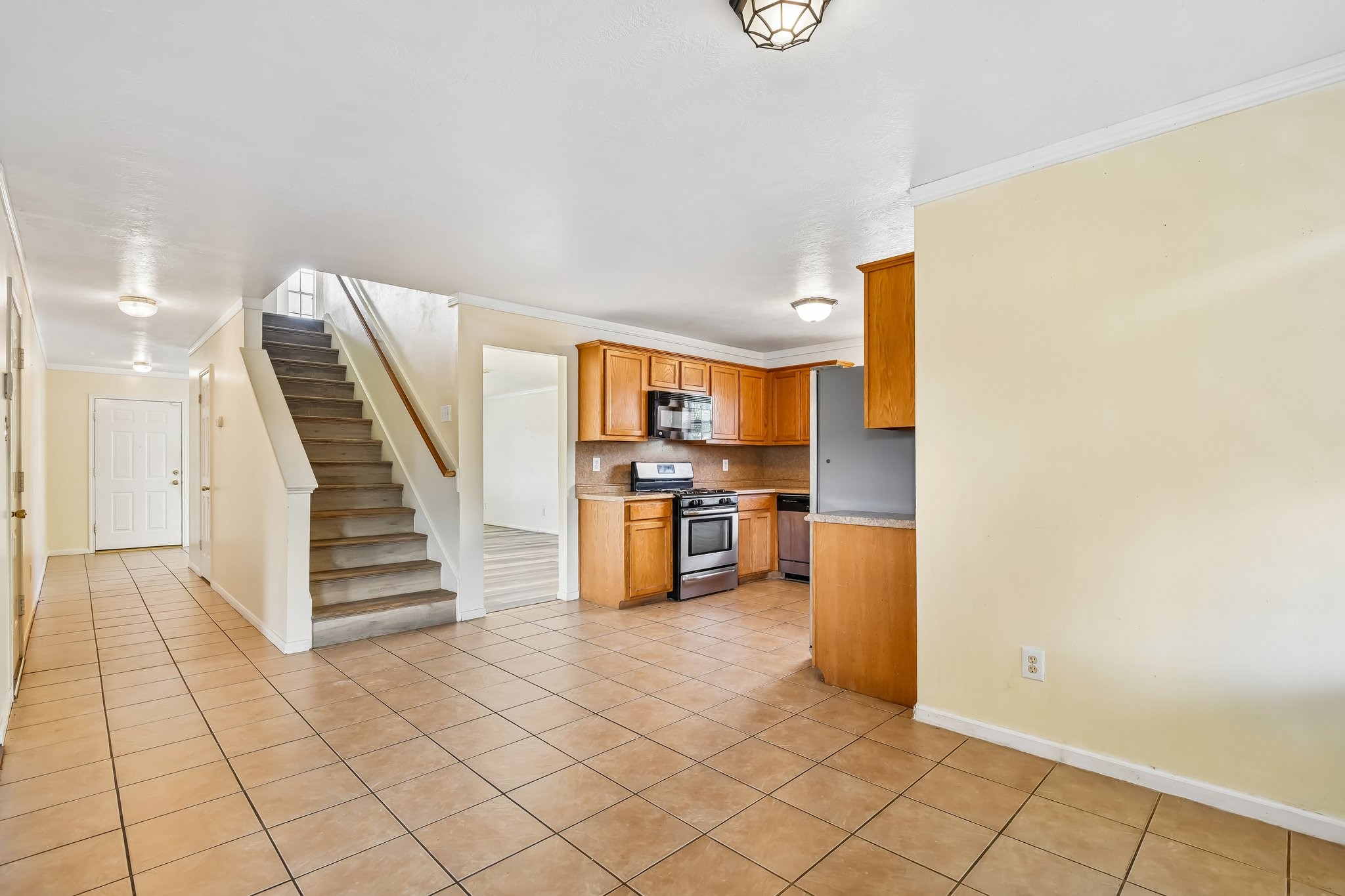 12006 Thornburg Lane, Houston, TX 77067