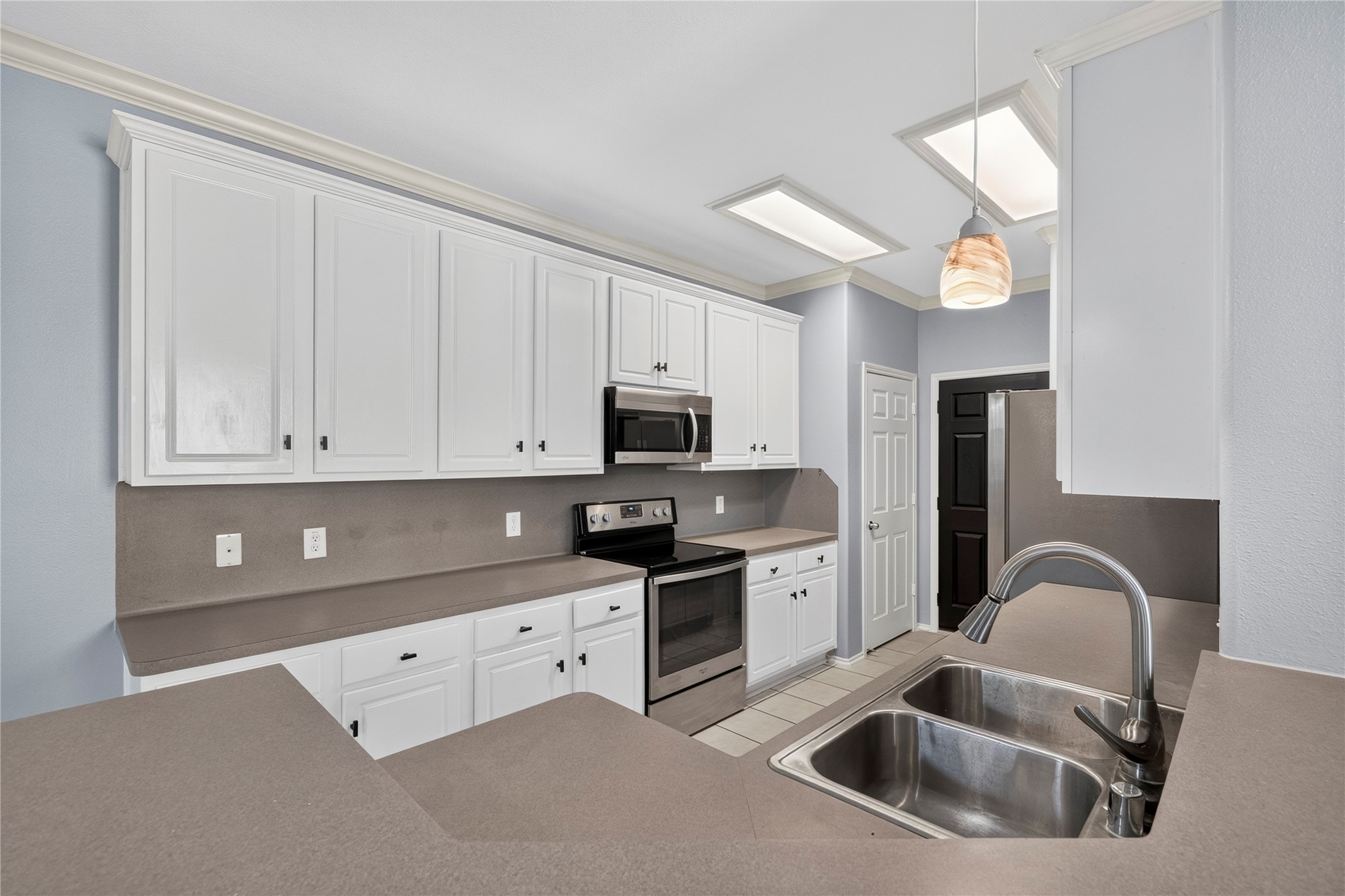 414 Folk Crest Lane, Dickinson, TX 77539