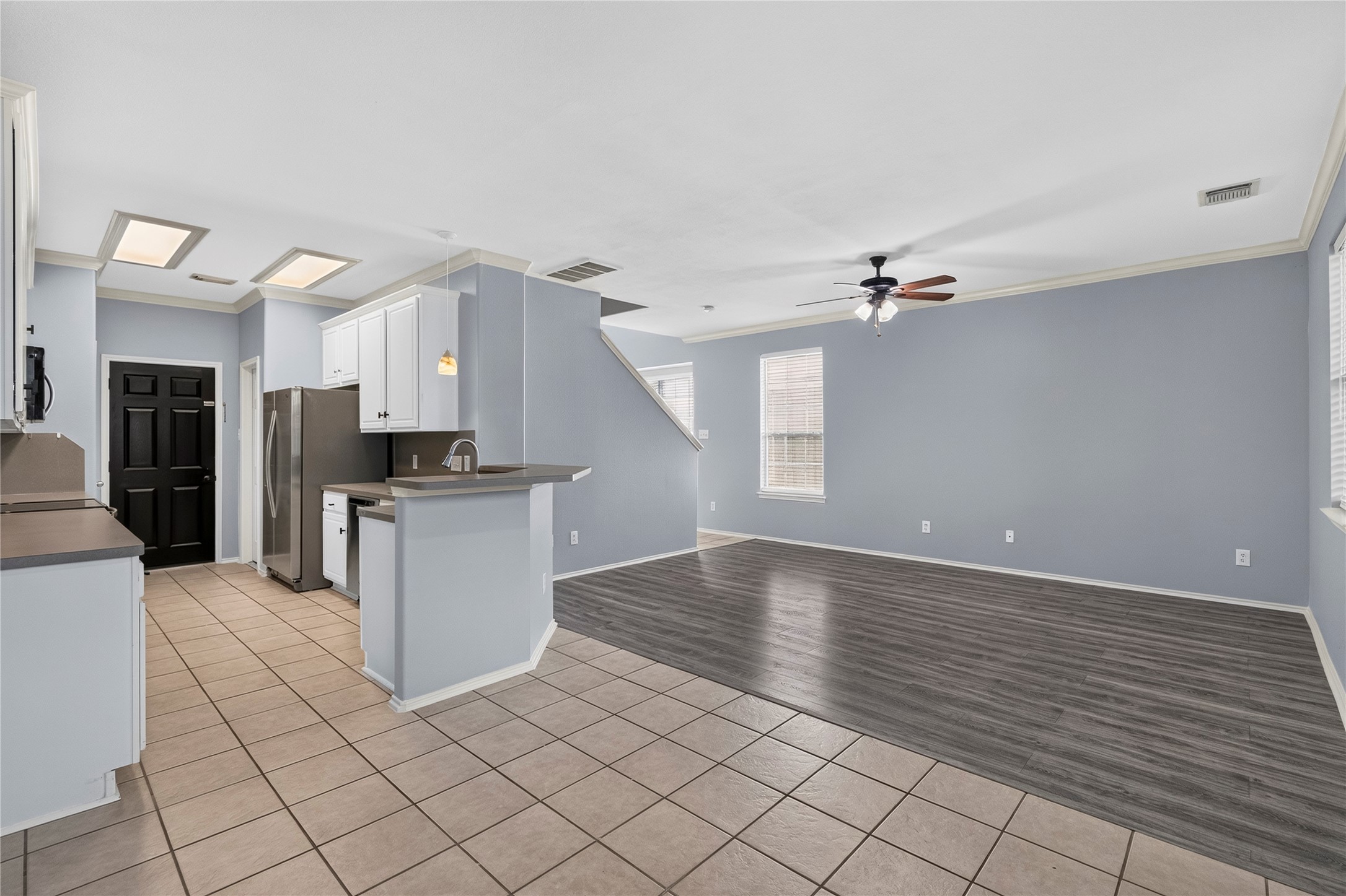 414 Folk Crest Lane, Dickinson, TX 77539