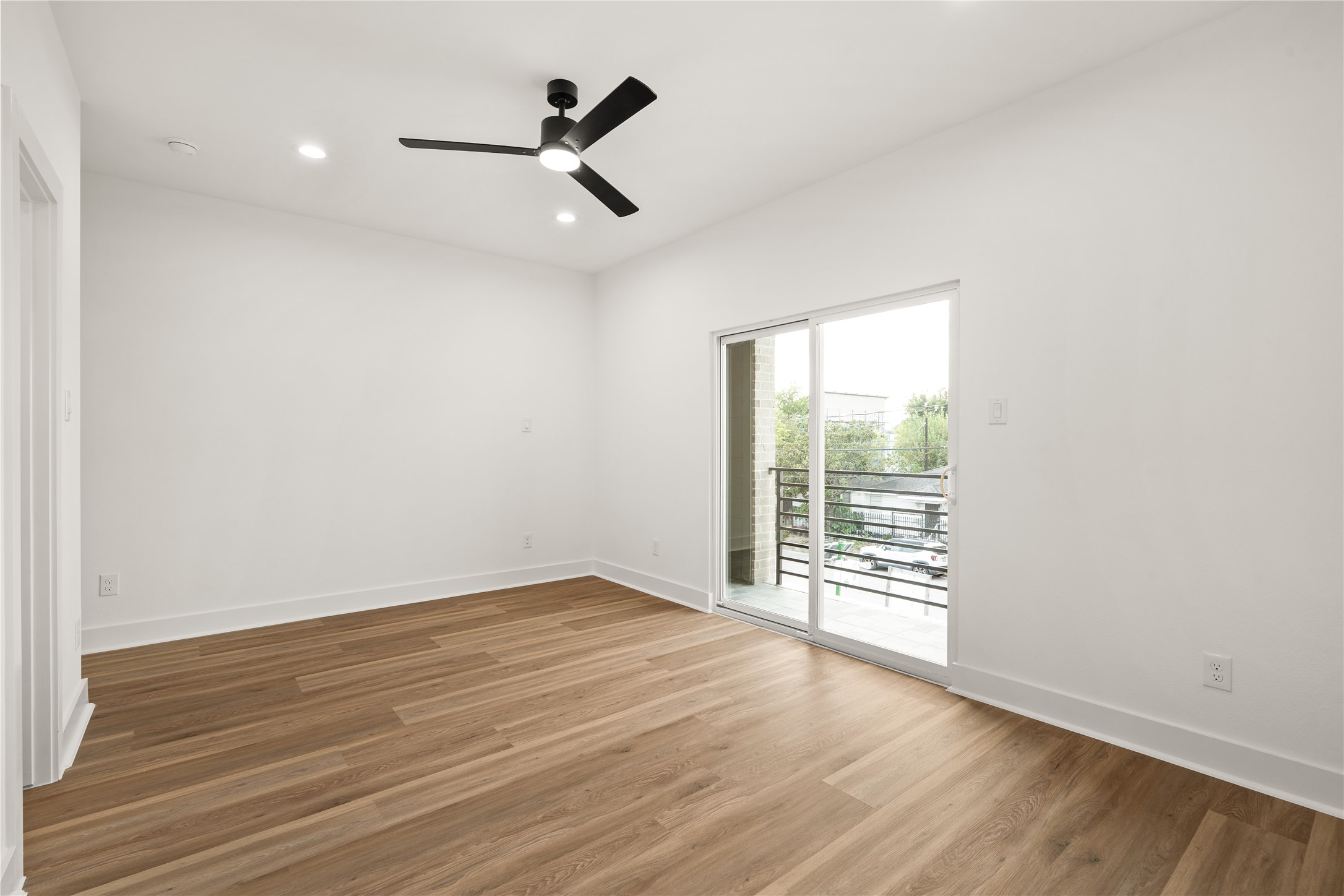 A sliding glass door opens this bedroom to a private front balcony, a rare personal outdoor space that
makes the room an ideal guest suite or second retreat.