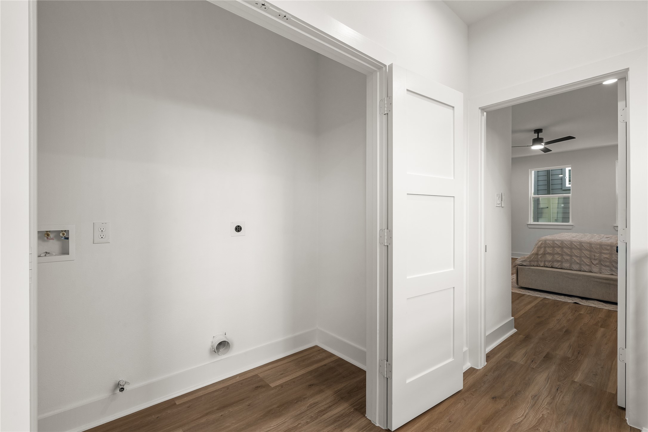 A dedicated utility room sits conveniently near the bedrooms, with washer and dryer connections and space
for storage, making laundry day effortless.